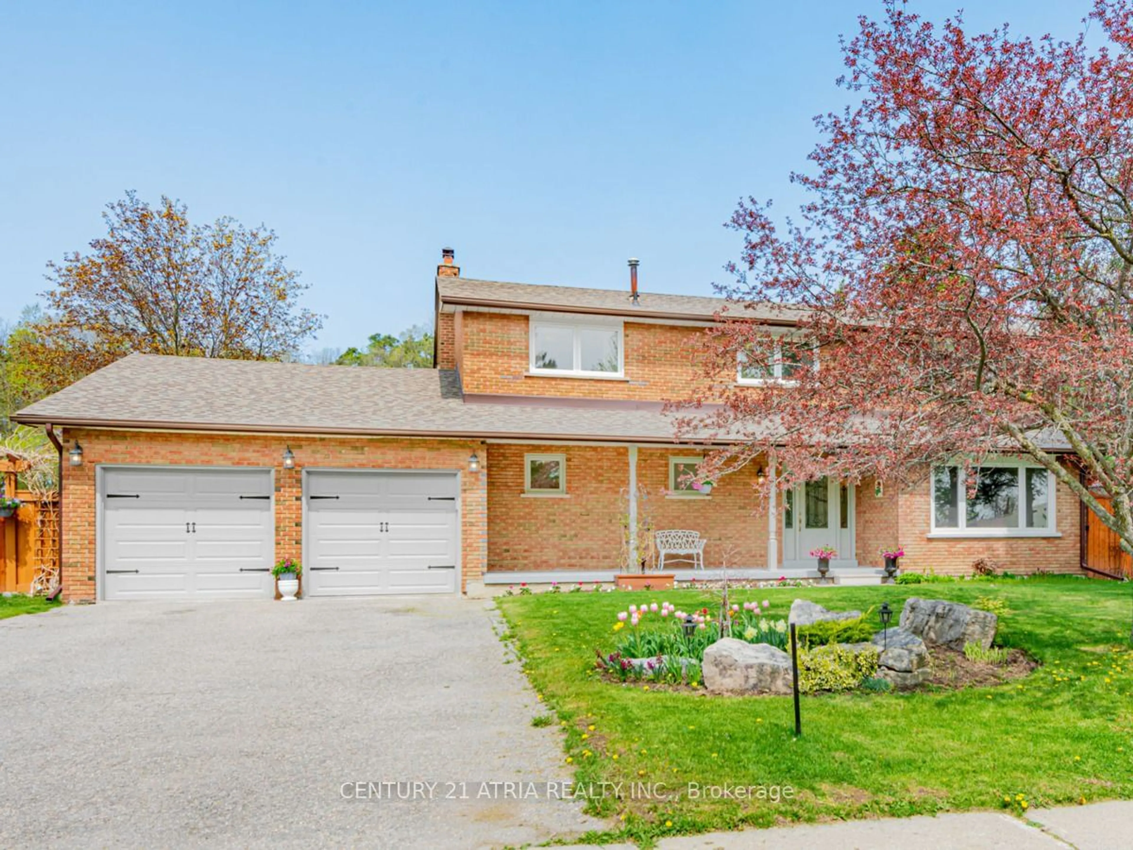 Home with brick exterior material for 12 Blackforest Dr, Richmond Hill Ontario L4E 2P6