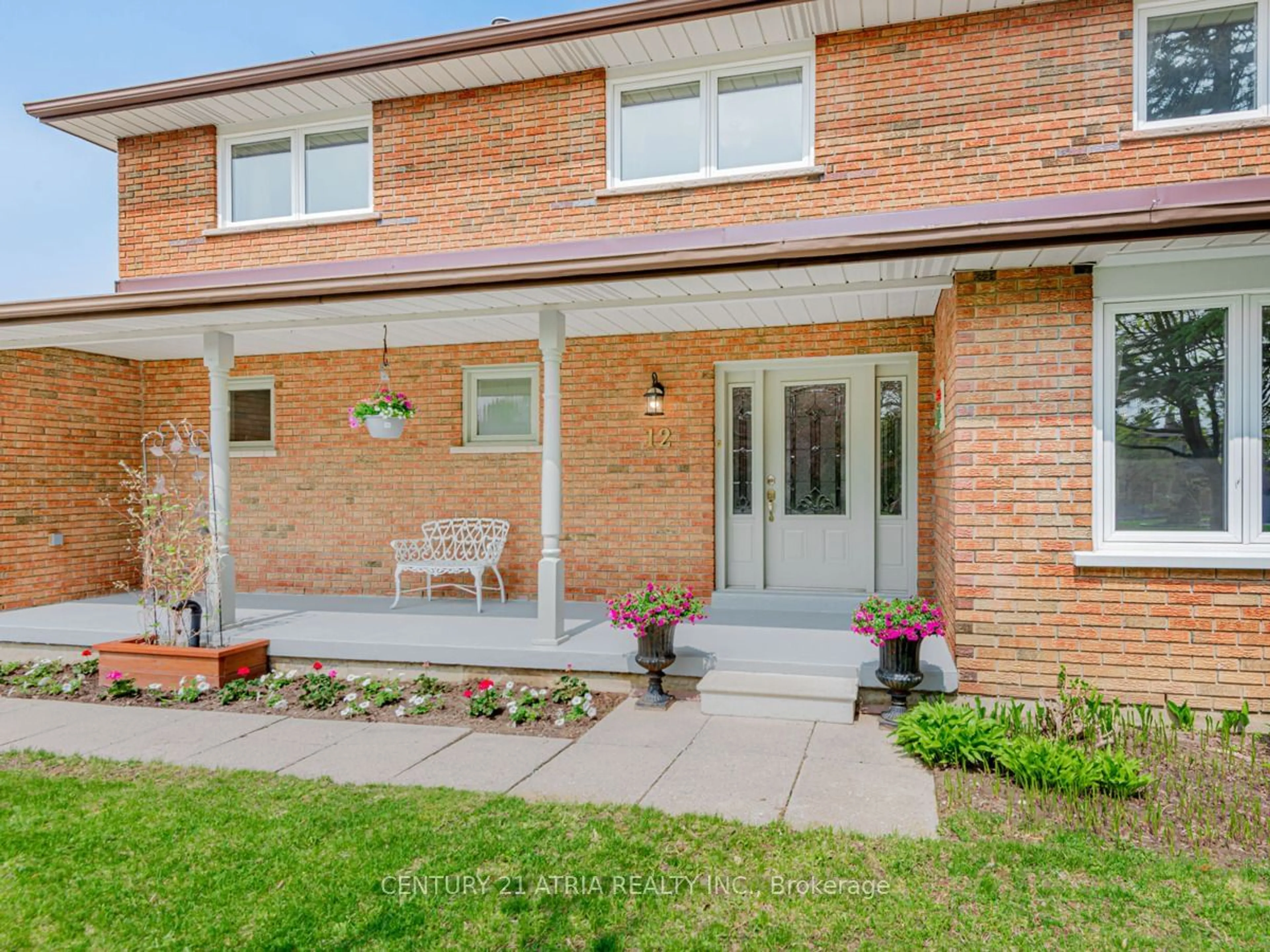 Home with brick exterior material for 12 Blackforest Dr, Richmond Hill Ontario L4E 2P6