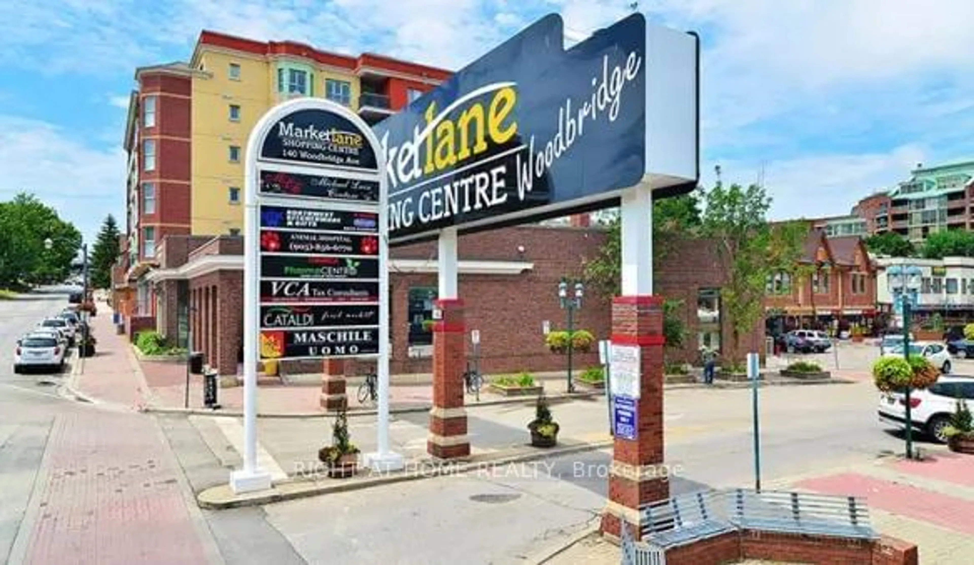 Outside view for 160 Woodbridge Ave #208, Vaughan Ontario L4L 0B8