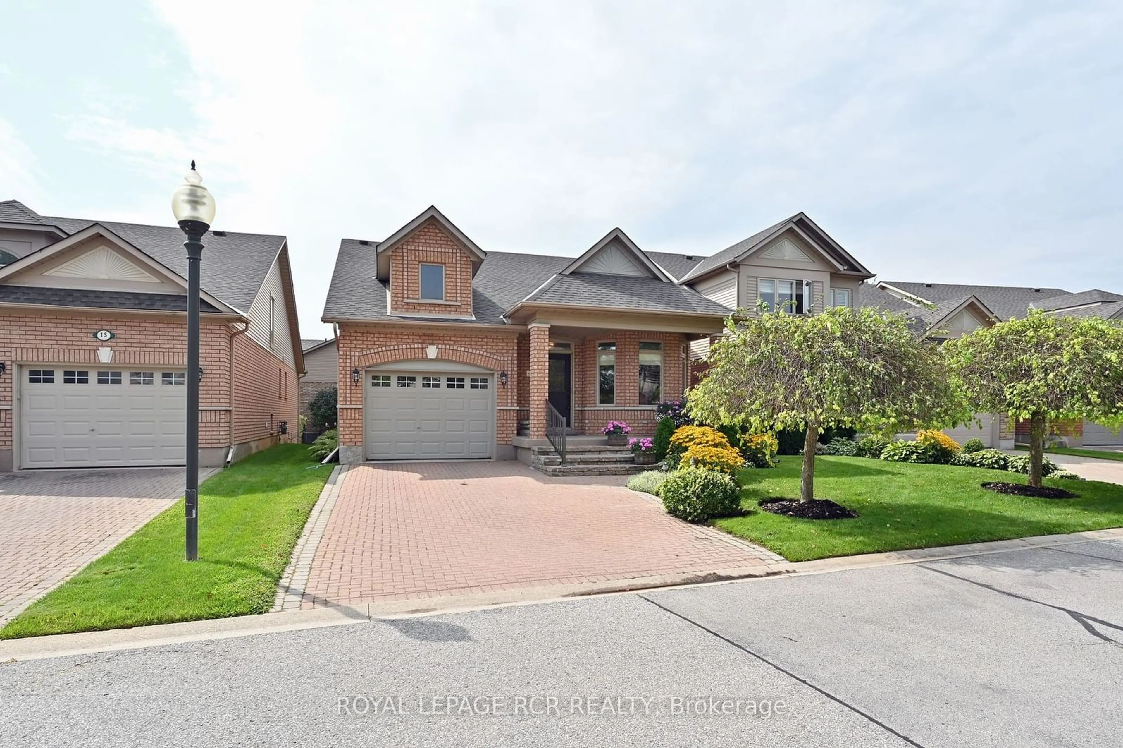 Home with brick exterior material for 13 Briar Gate Way, New Tecumseth Ontario L9R 2A6