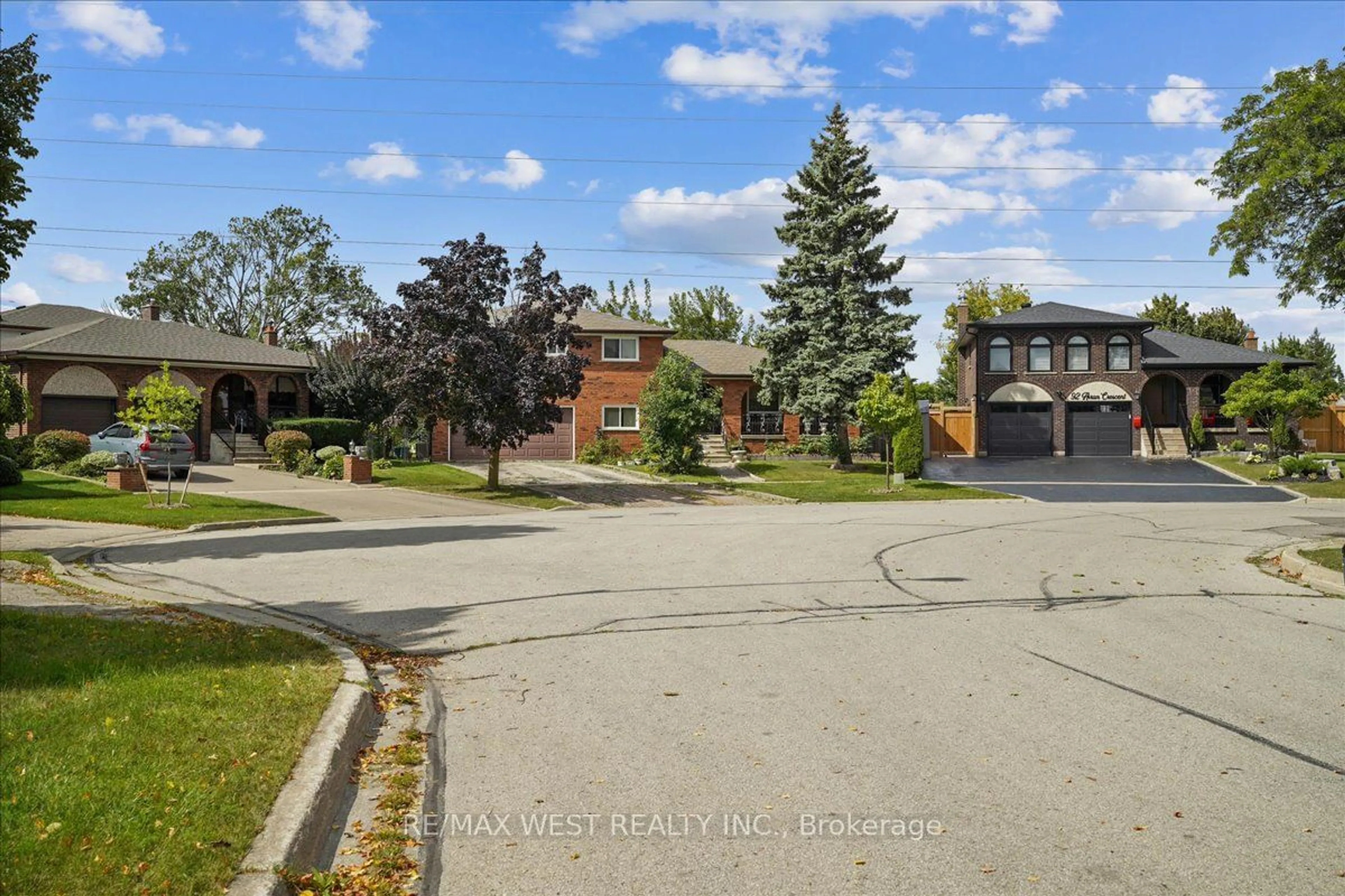 A pic from exterior of the house or condo for 88 Arran Cres, Vaughan Ontario L4L 1G6