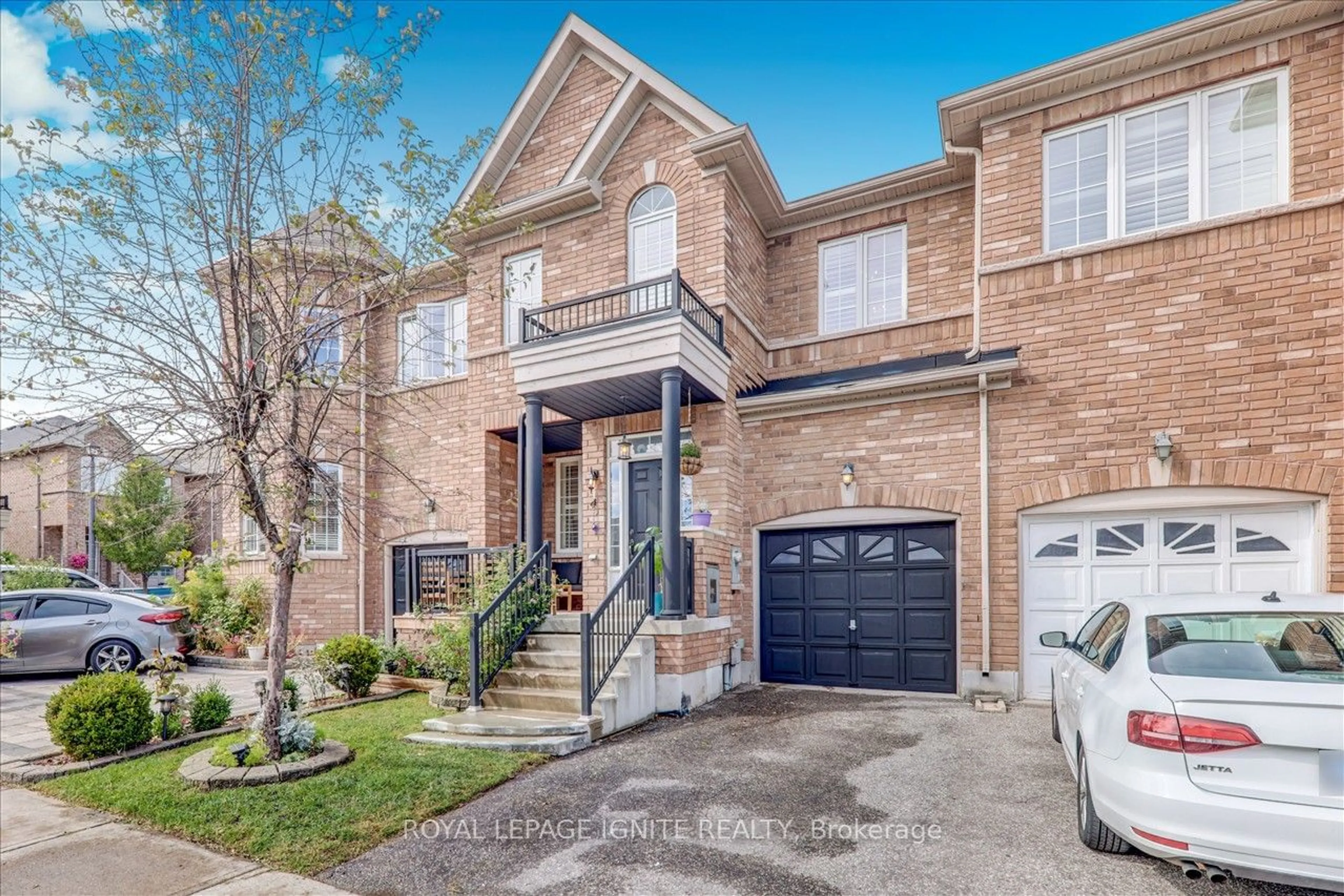 Home with brick exterior material for 4 Kincaid Lane, Markham Ontario L3S 0B9