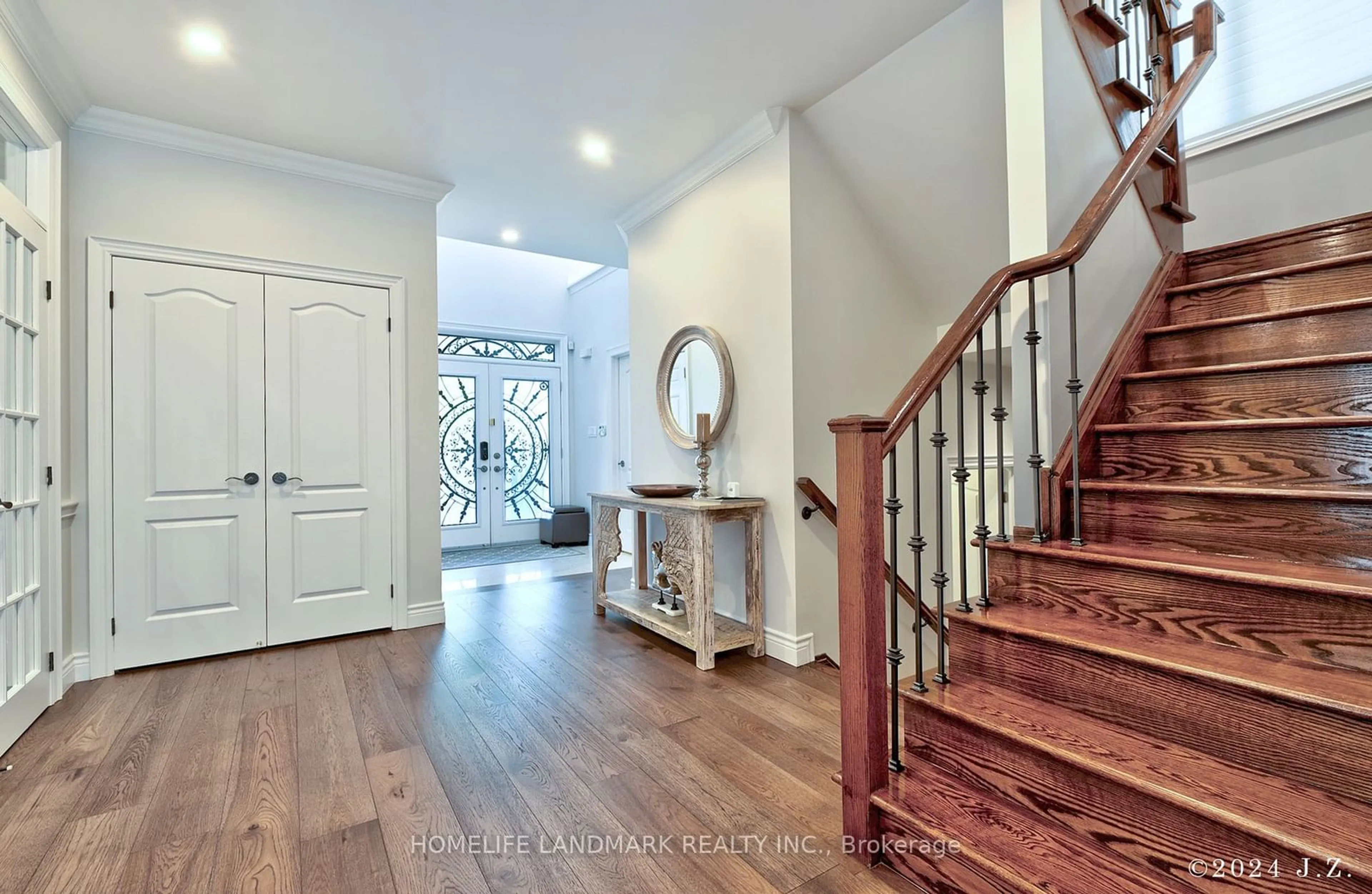 Indoor entryway, wood floors for 57 Castleglen Blvd, Markham Ontario L6C 0A9