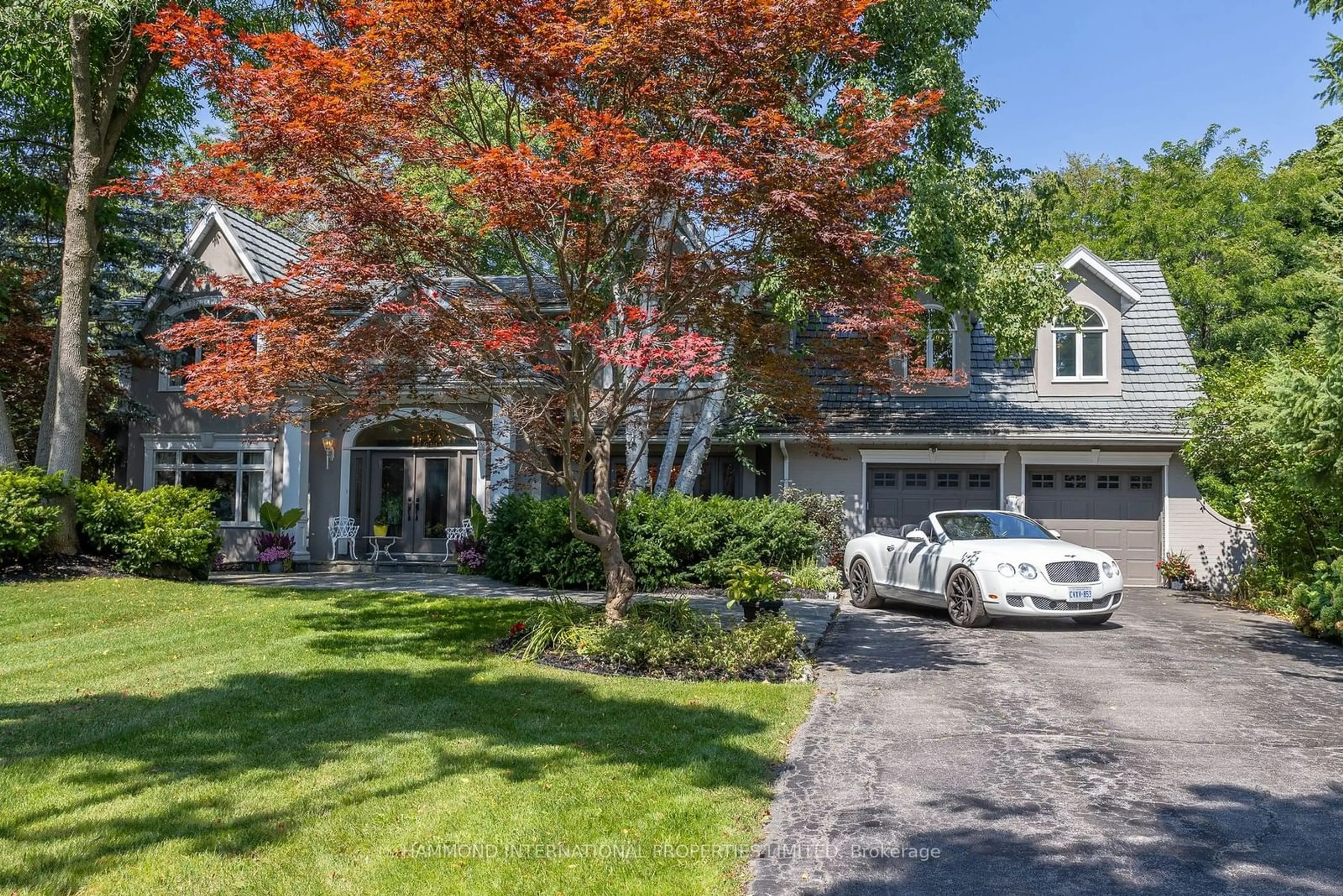 A pic from exterior of the house or condo, the street view for 26 Wembley Ave, Markham Ontario L3R 2A9