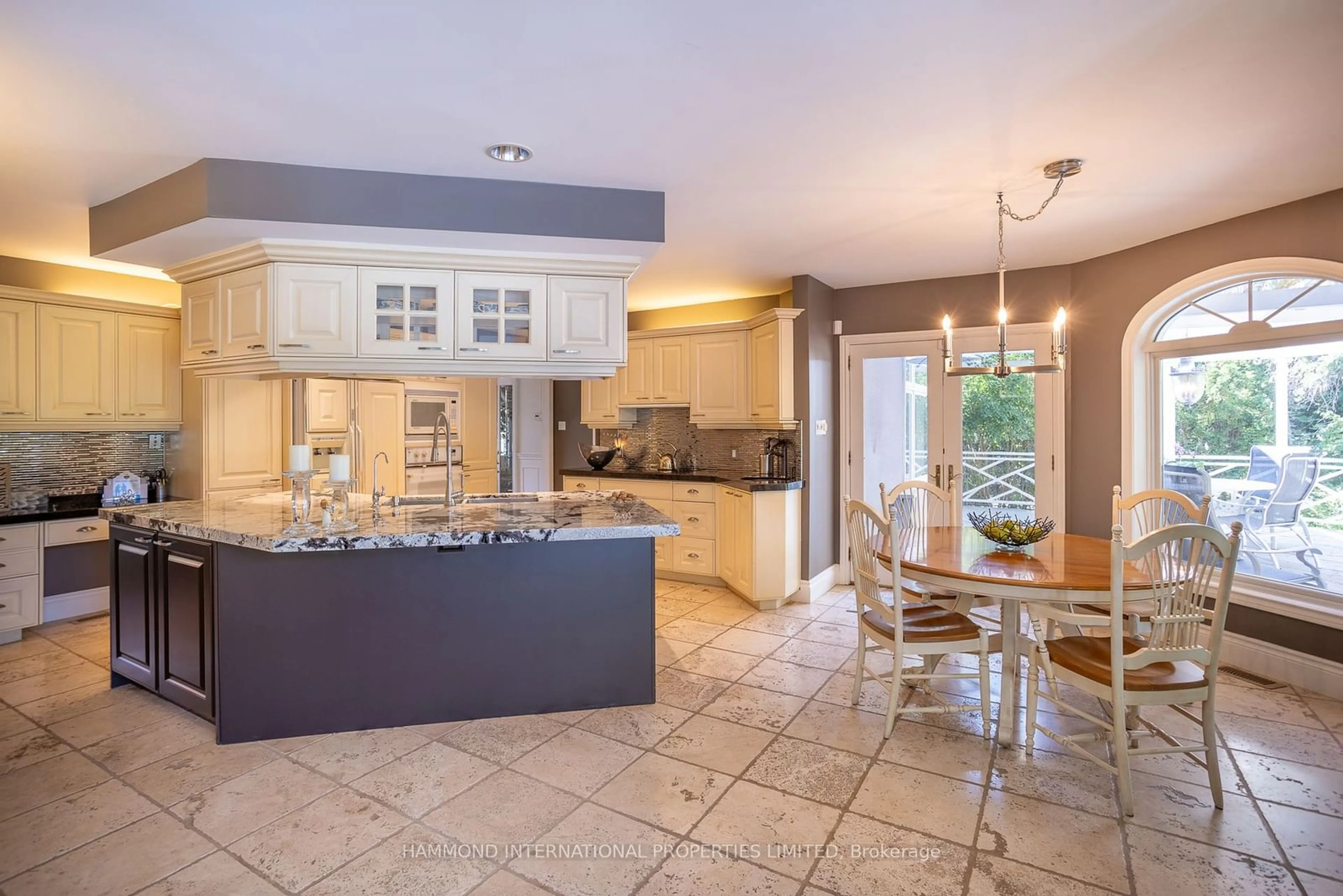 Open concept kitchen for 26 Wembley Ave, Markham Ontario L3R 2A9