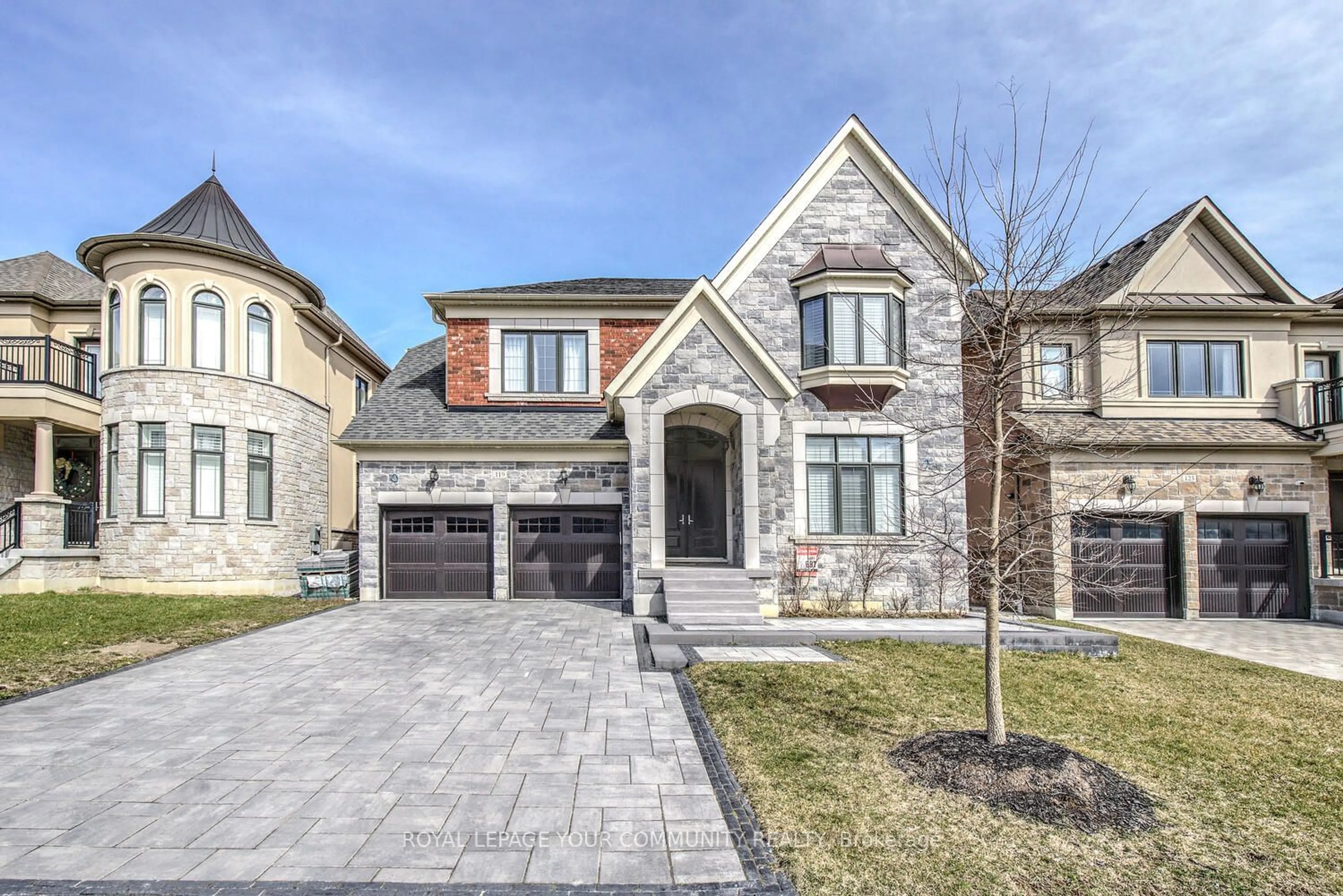 Home with brick exterior material for 119 Lady Jessica Dr, Vaughan Ontario L6A 4Z7