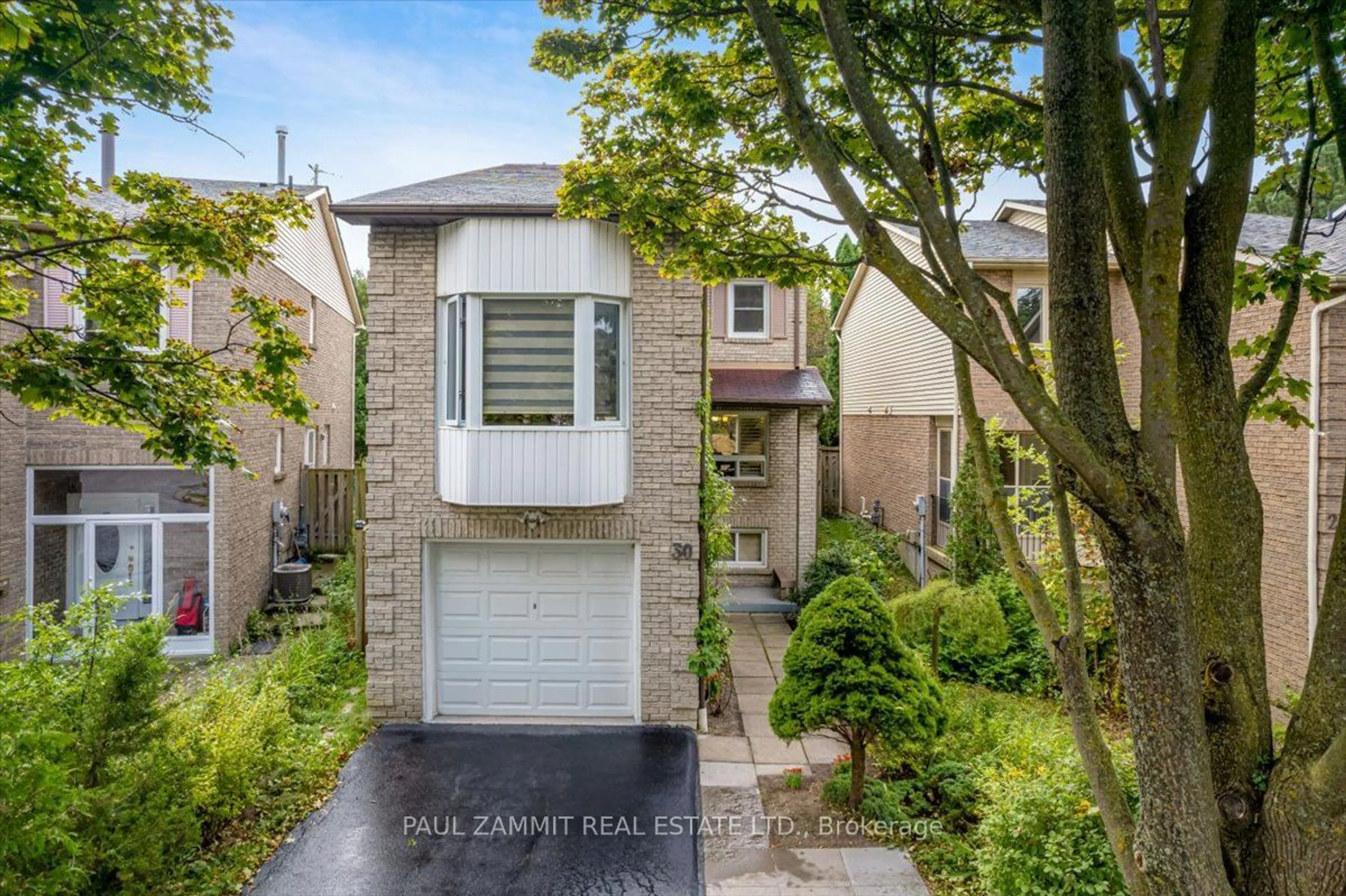 A pic from exterior of the house or condo, the street view for 30 Baywood Crt, Markham Ontario L3T 5W3