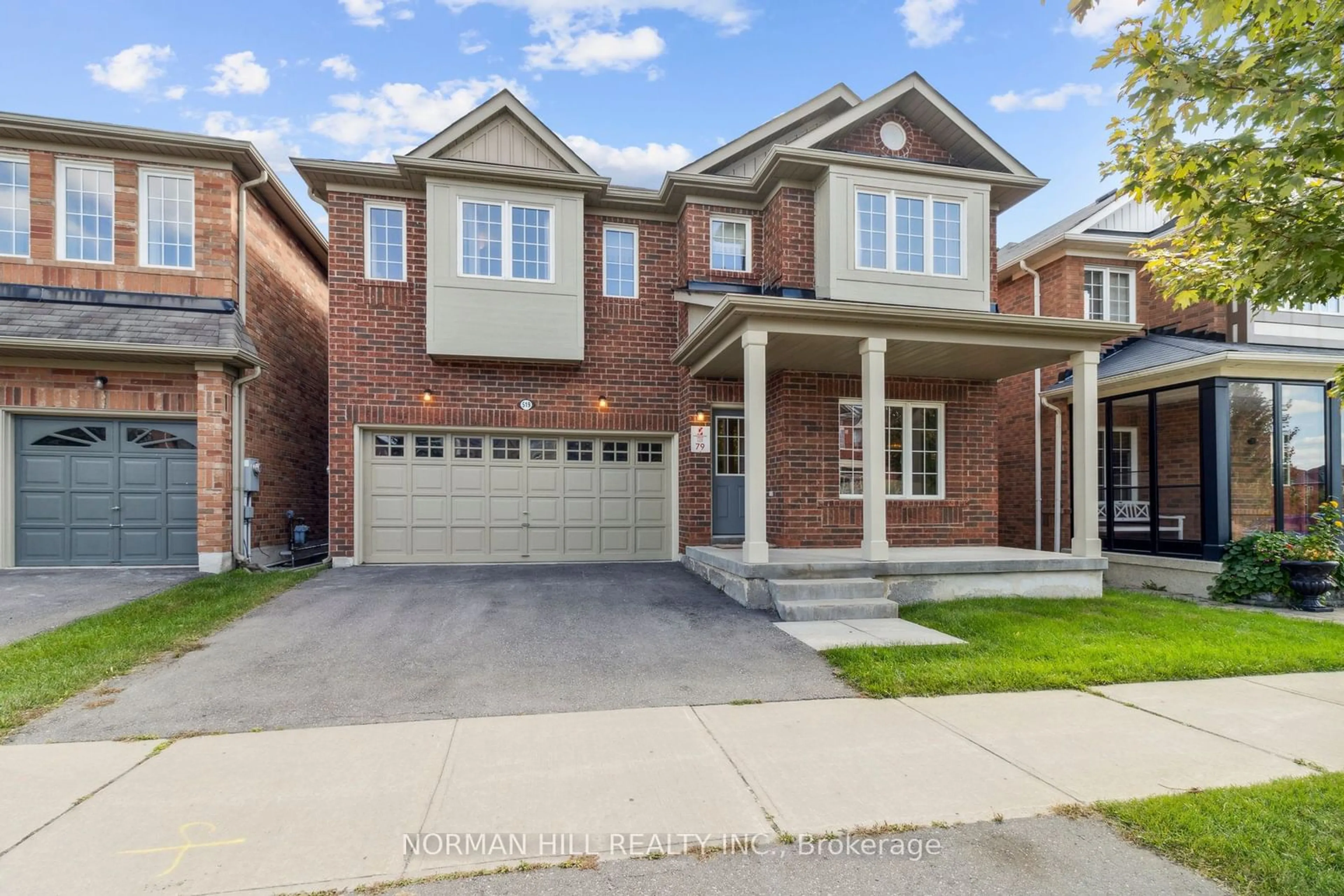 Home with brick exterior material for 519 Forsyth Farm Dr, Whitchurch-Stouffville Ontario L4A 0E2