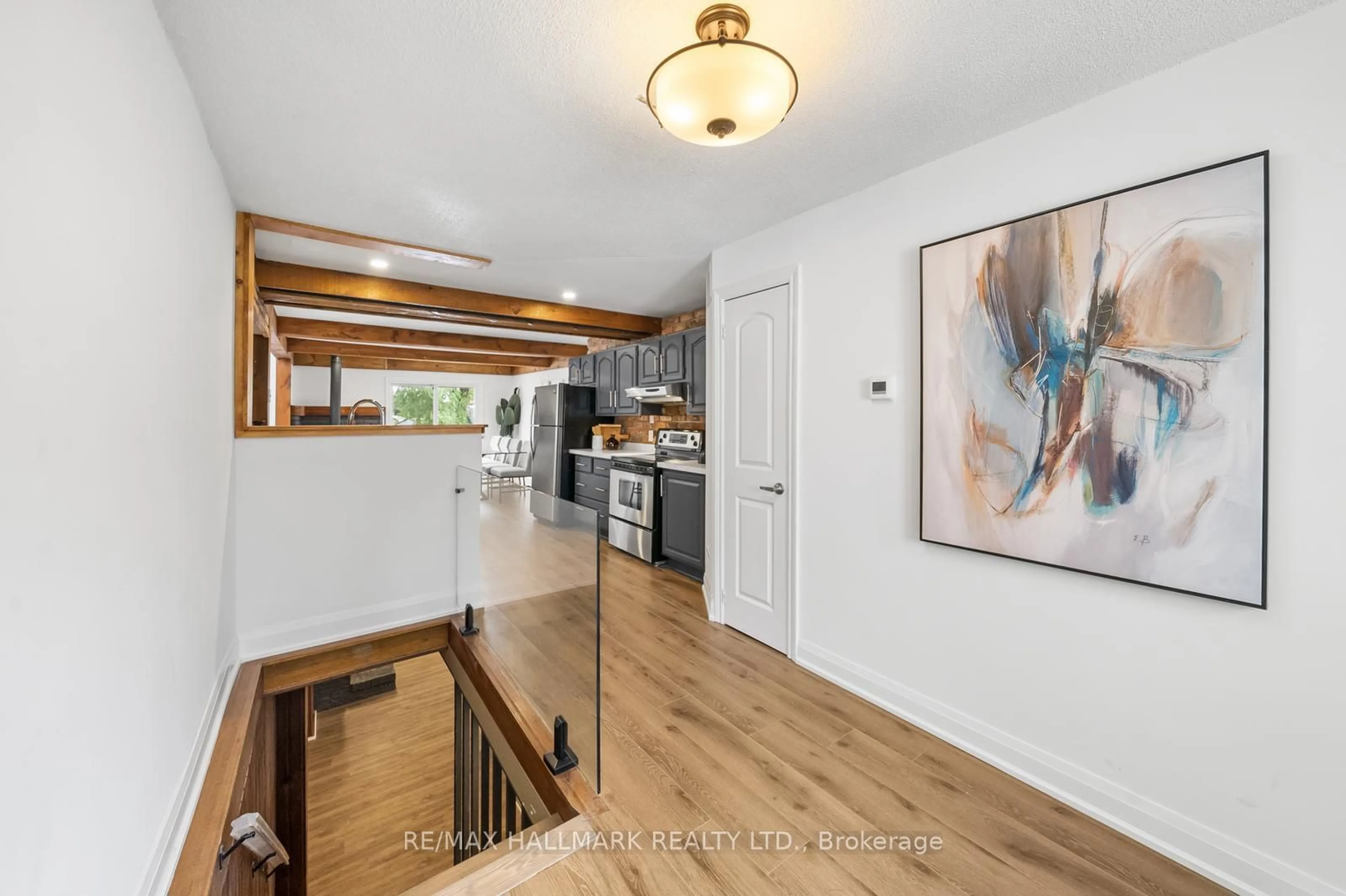 Open concept kitchen for 15 River Dr, East Gwillimbury Ontario L9N 1A6