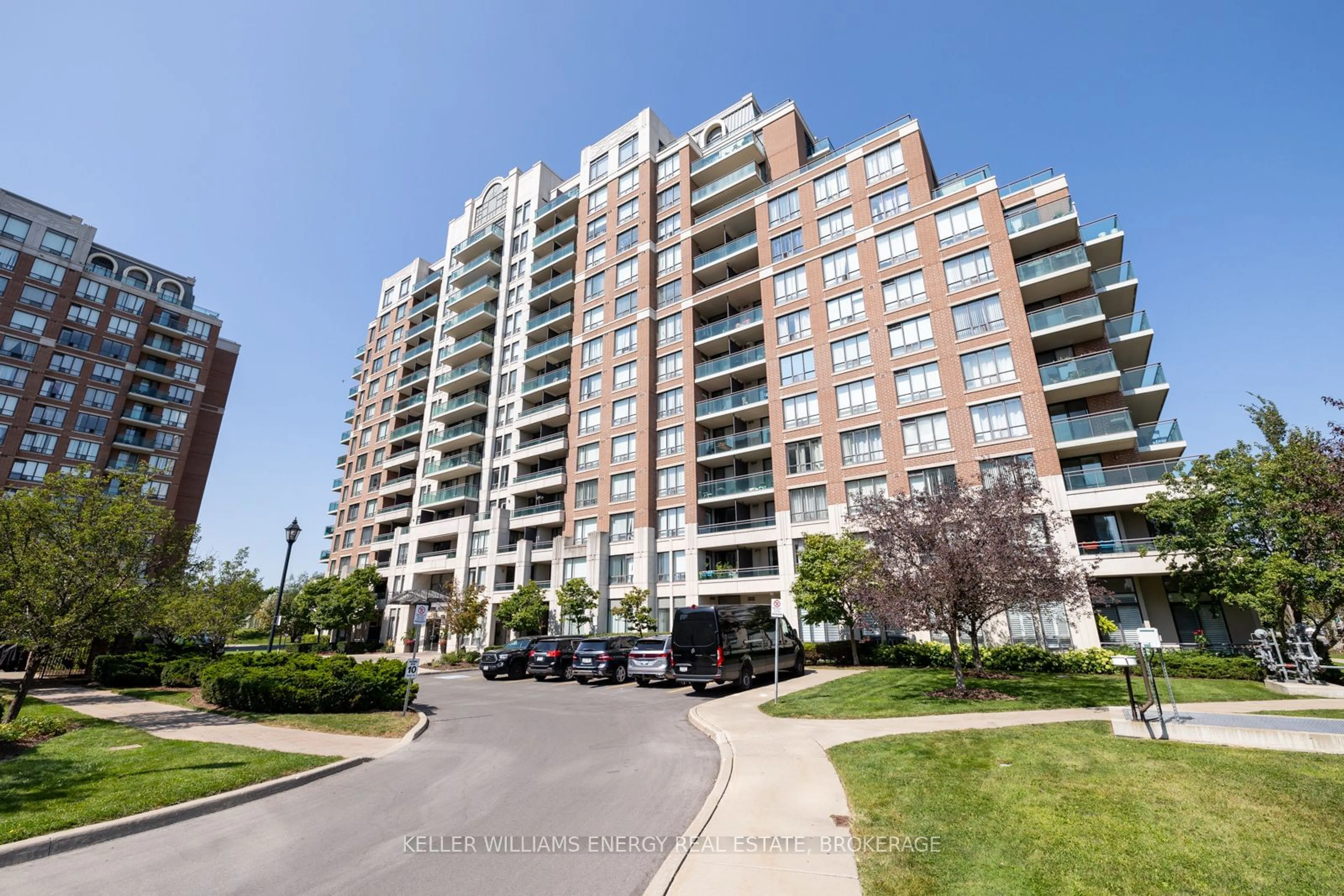 A pic from exterior of the house or condo for 350 Red Maple Rd #1201, Richmond Hill Ontario L4C 0T5