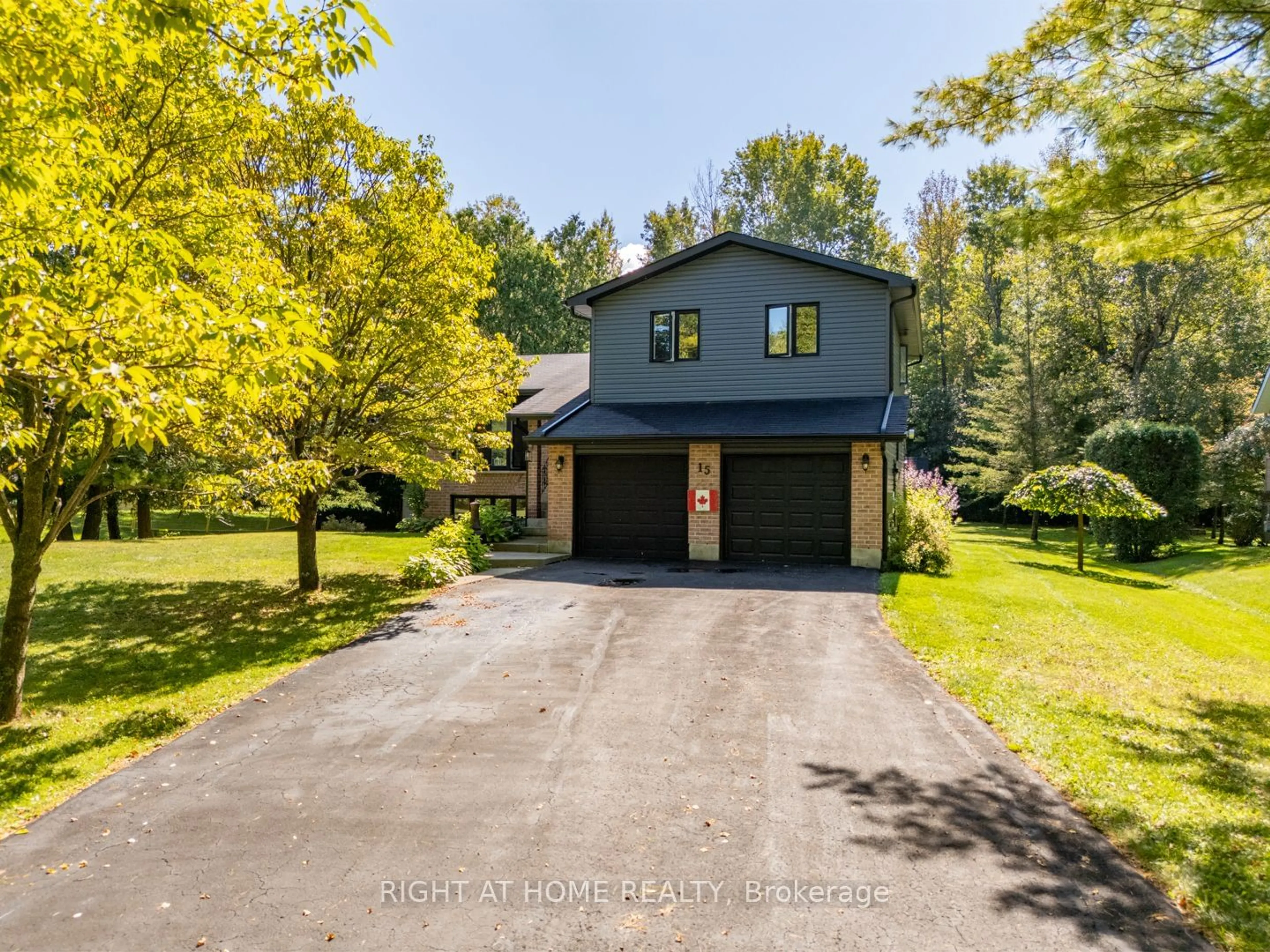 Frontside or backside of a home for 15 Regent St, Georgina Ontario L0E 1N0