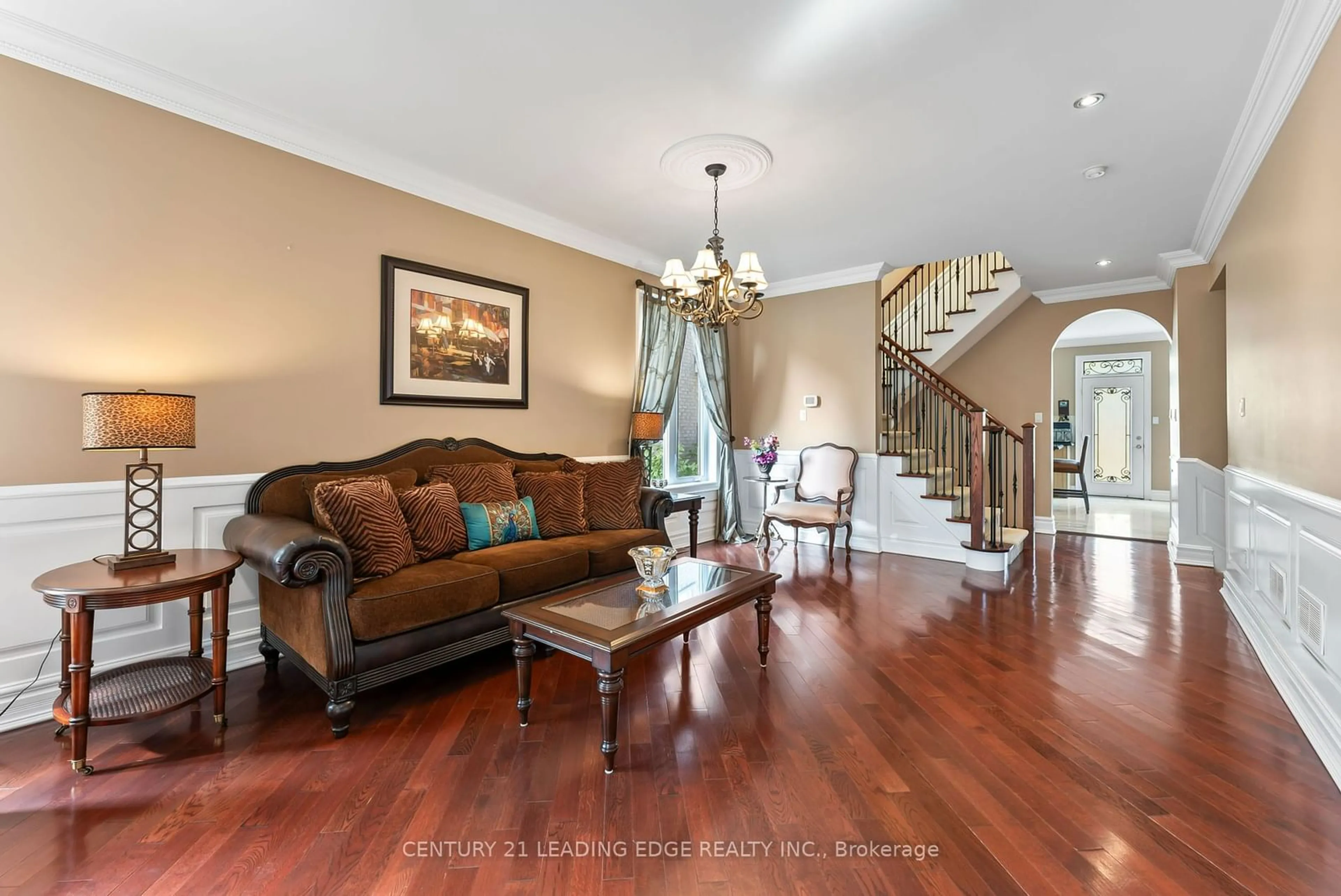 Indoor foyer for 43 Amos Lehman Way, Whitchurch-Stouffville Ontario L4A 0L3