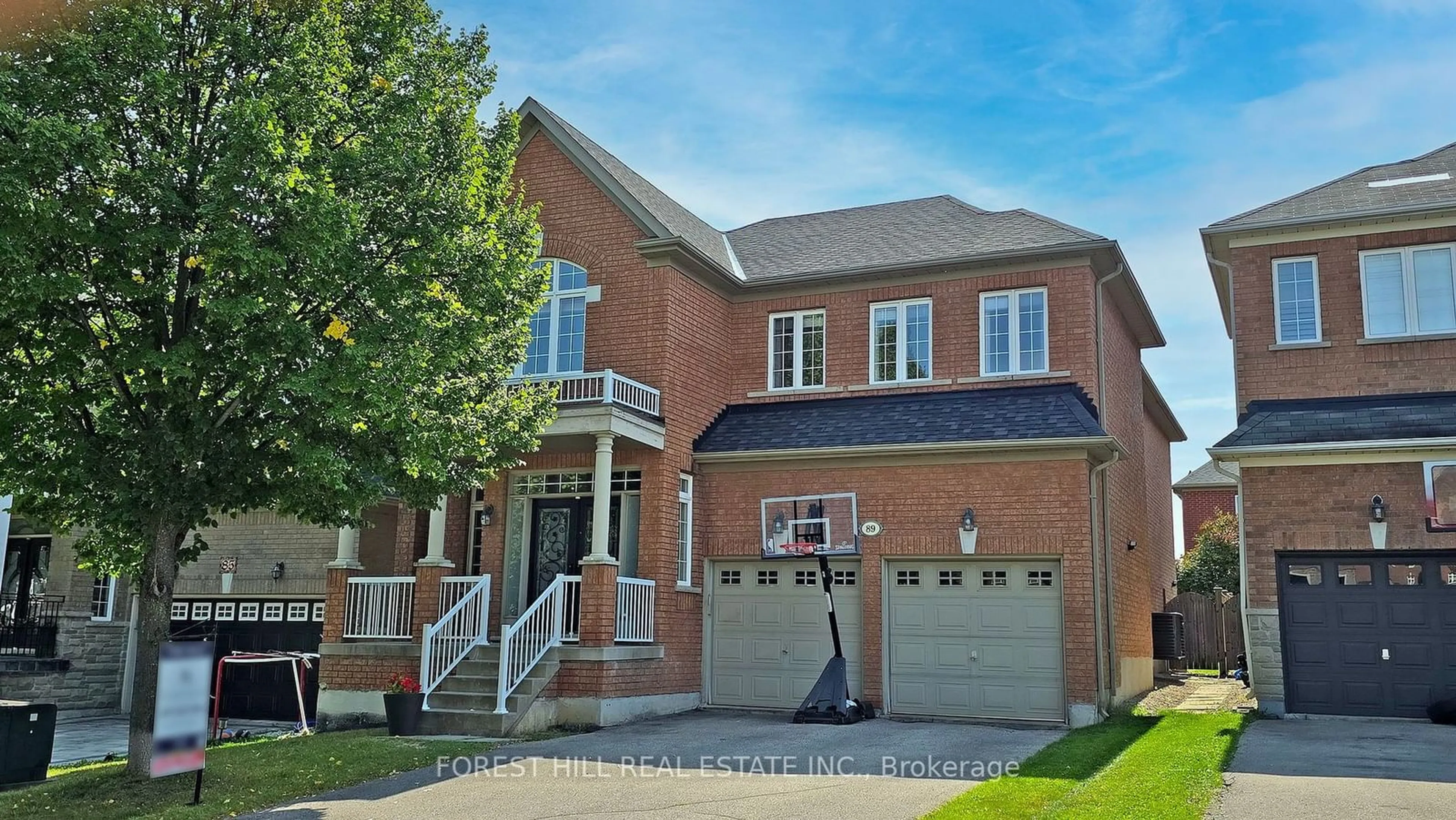 Home with brick exterior material for 89 Ravel Dr, Vaughan Ontario L4J 8Z3