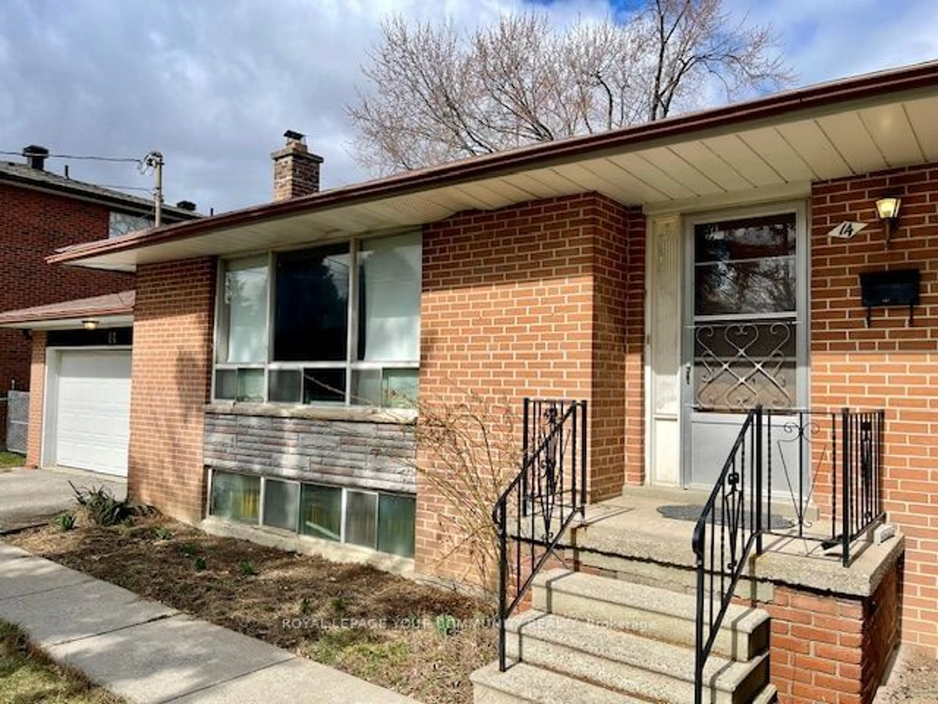 Home with brick exterior material for 14 May Ave, Richmond Hill Ontario L4C 3S6