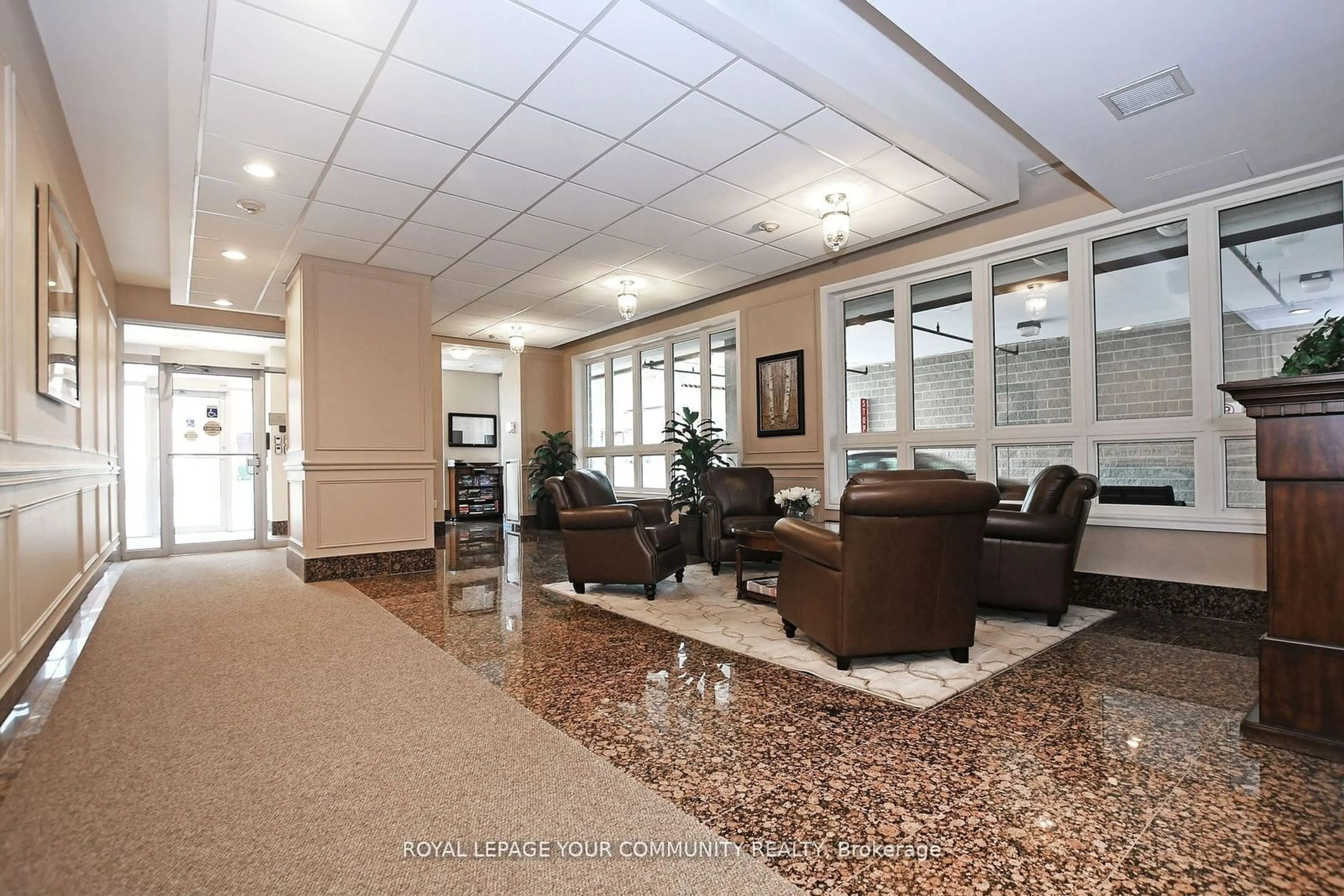 Lobby for 15450 Yonge St #306, Aurora Ontario L4G 0K1