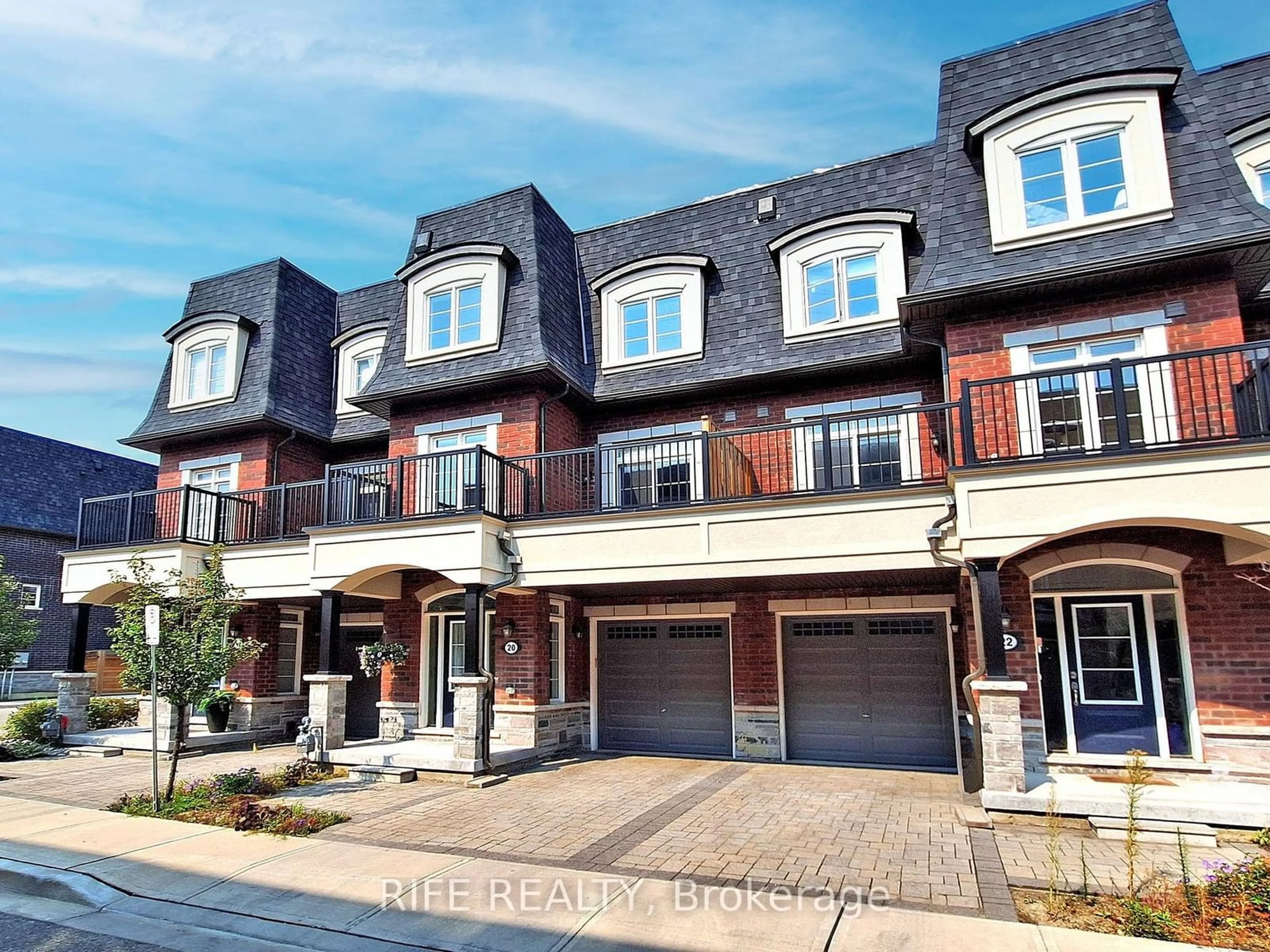 A pic from exterior of the house or condo for 20 Deep River Lane, Richmond Hill Ontario L4C 5S4