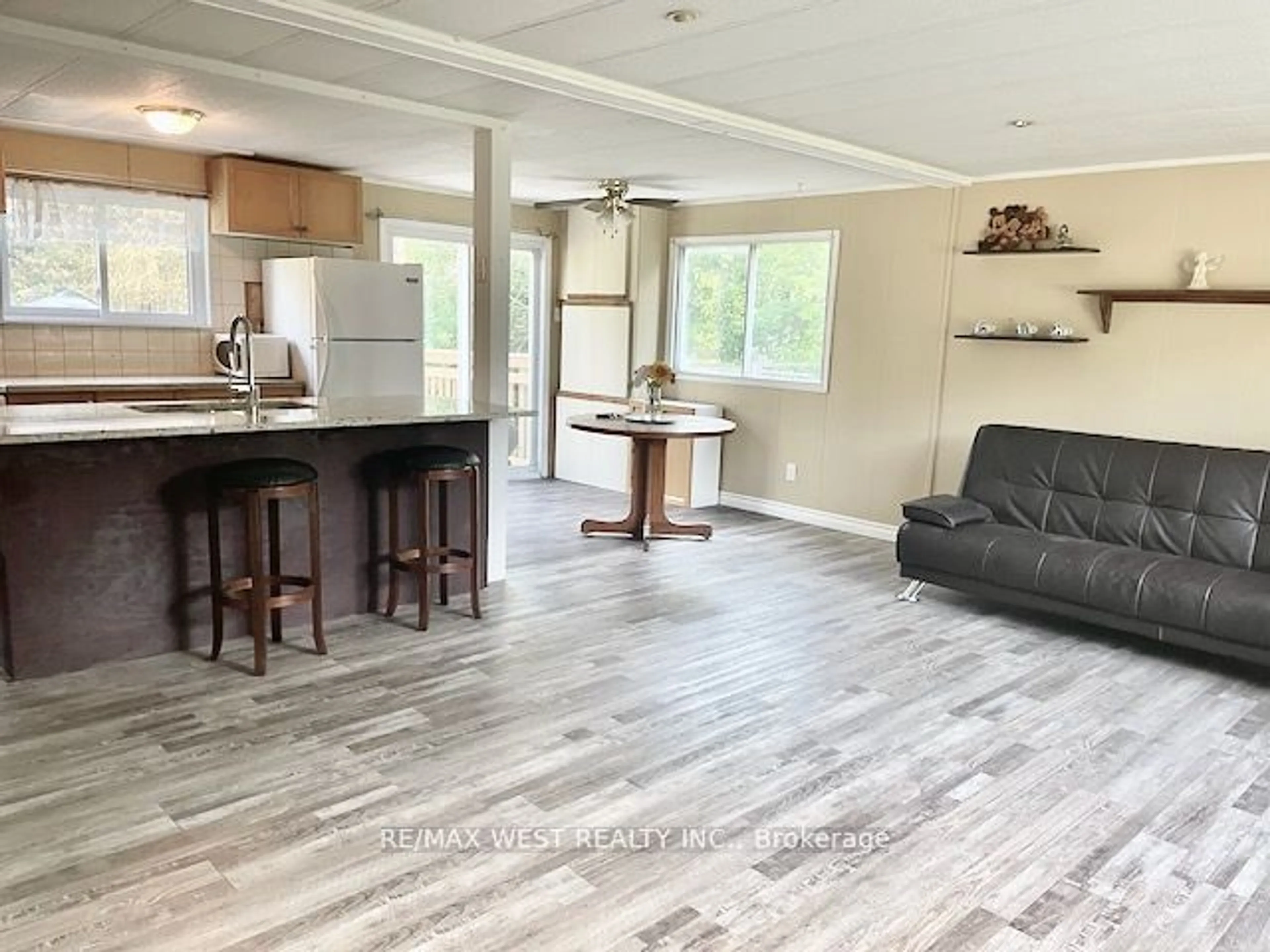 Open concept kitchen for 1081 Fern Rd, Innisfil Ontario L0L 1C0