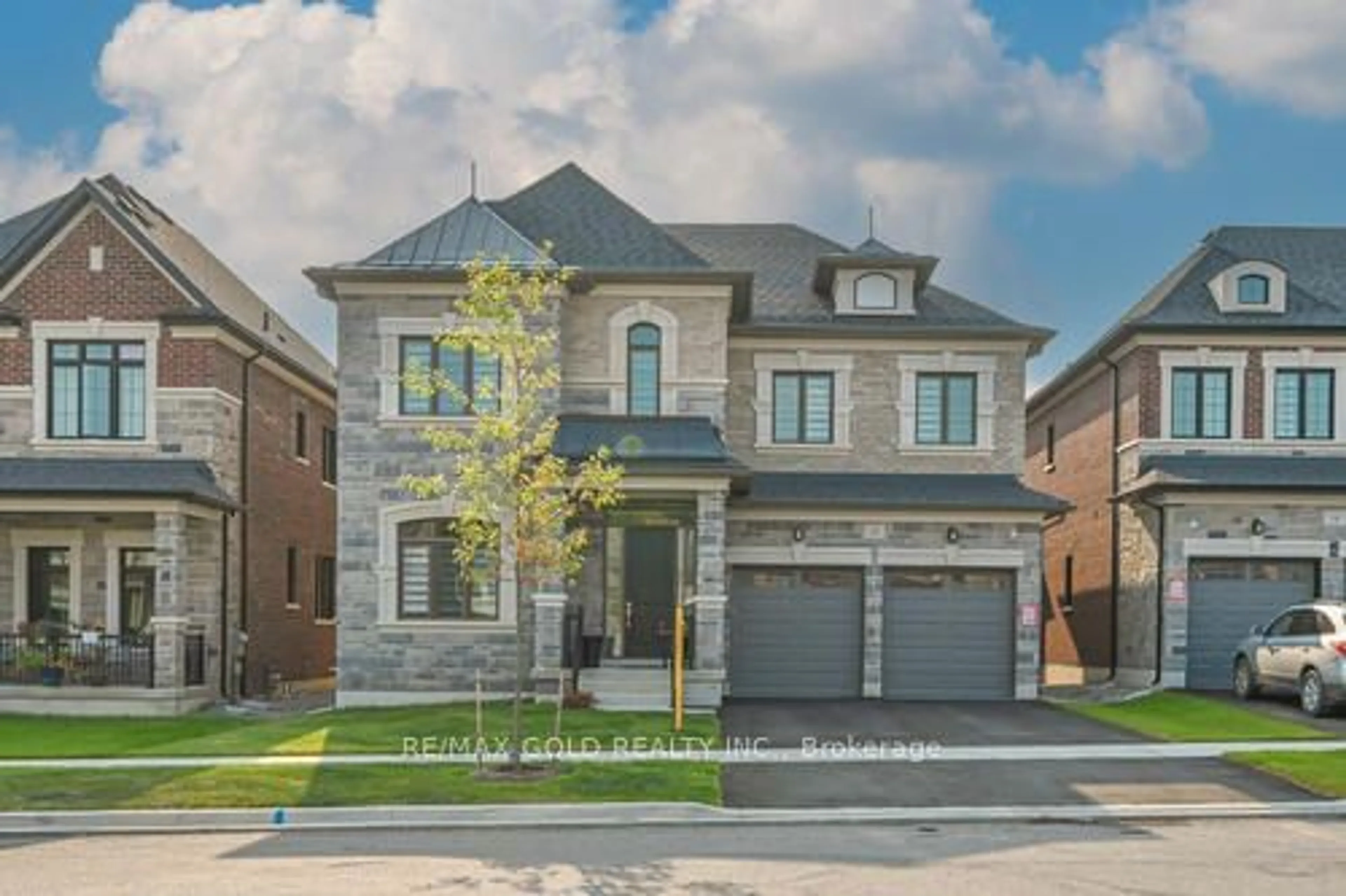 Home with brick exterior material for 22 Ballantyne Blvd, Vaughan Ontario L3L 0E9