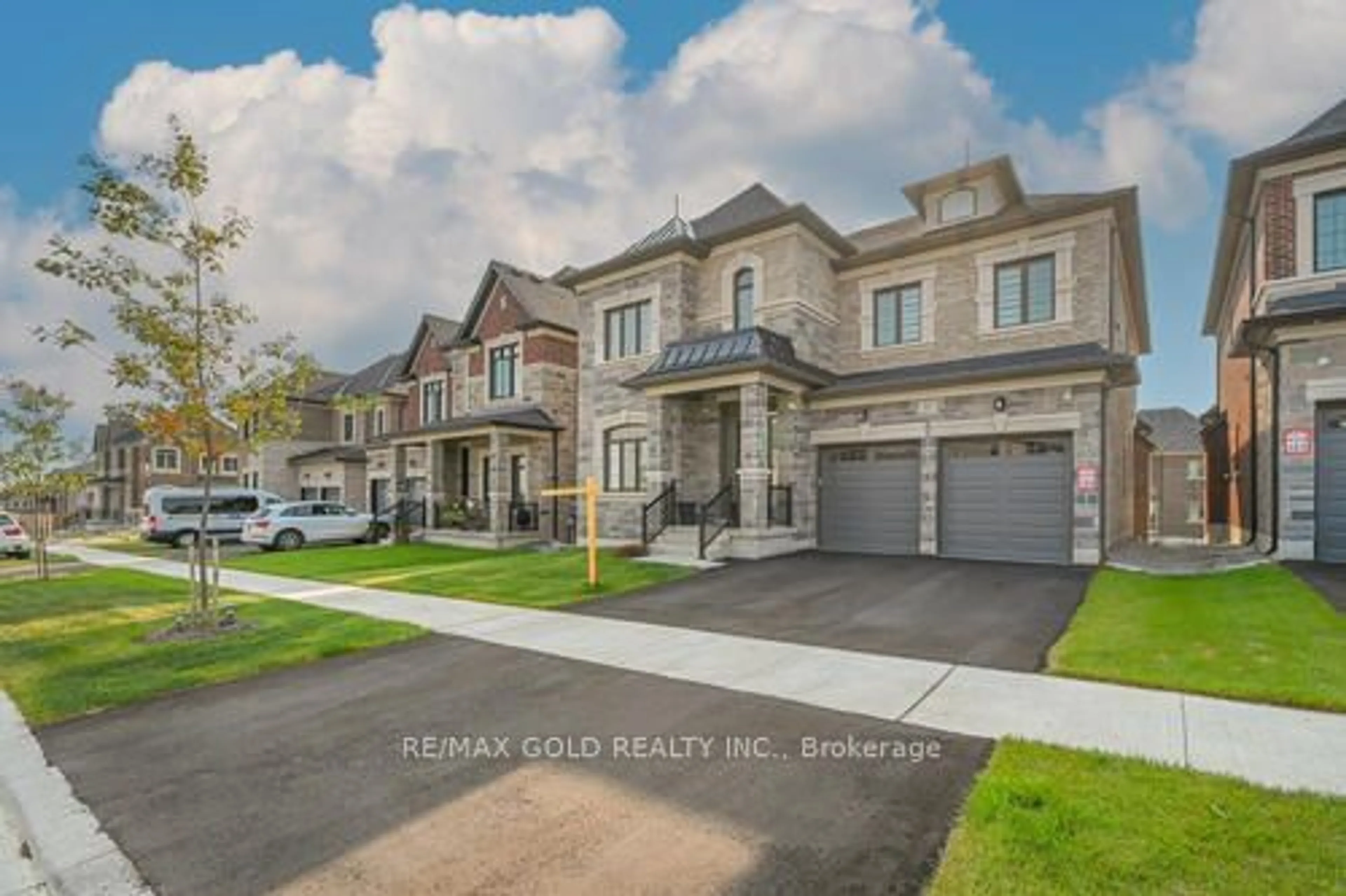 Frontside or backside of a home, the street view for 22 Ballantyne Blvd, Vaughan Ontario L3L 0E9