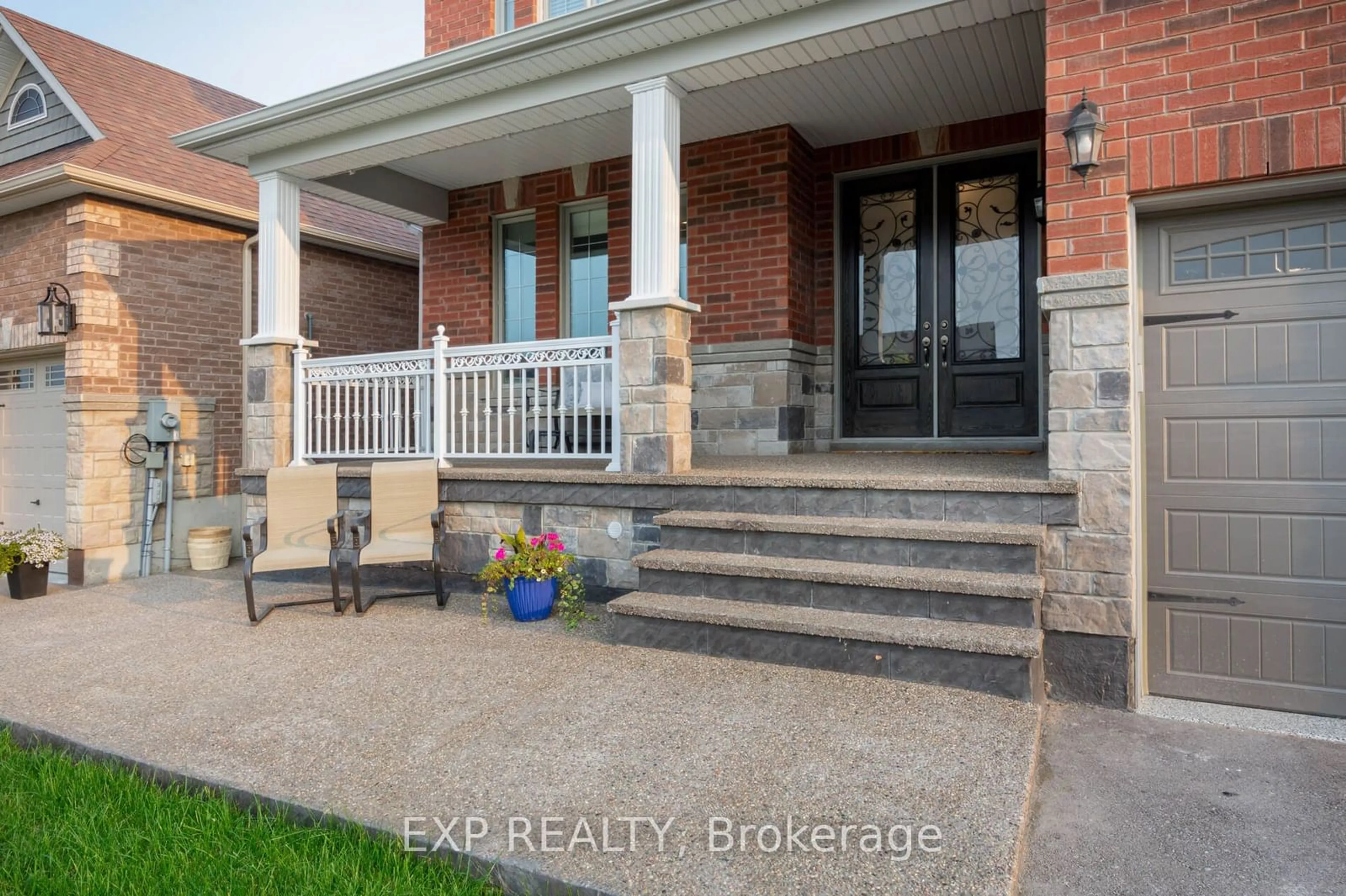 Indoor entryway, ceramic floors for 1644 Rizzardo Cres, Innisfil Ontario L9S 0L7