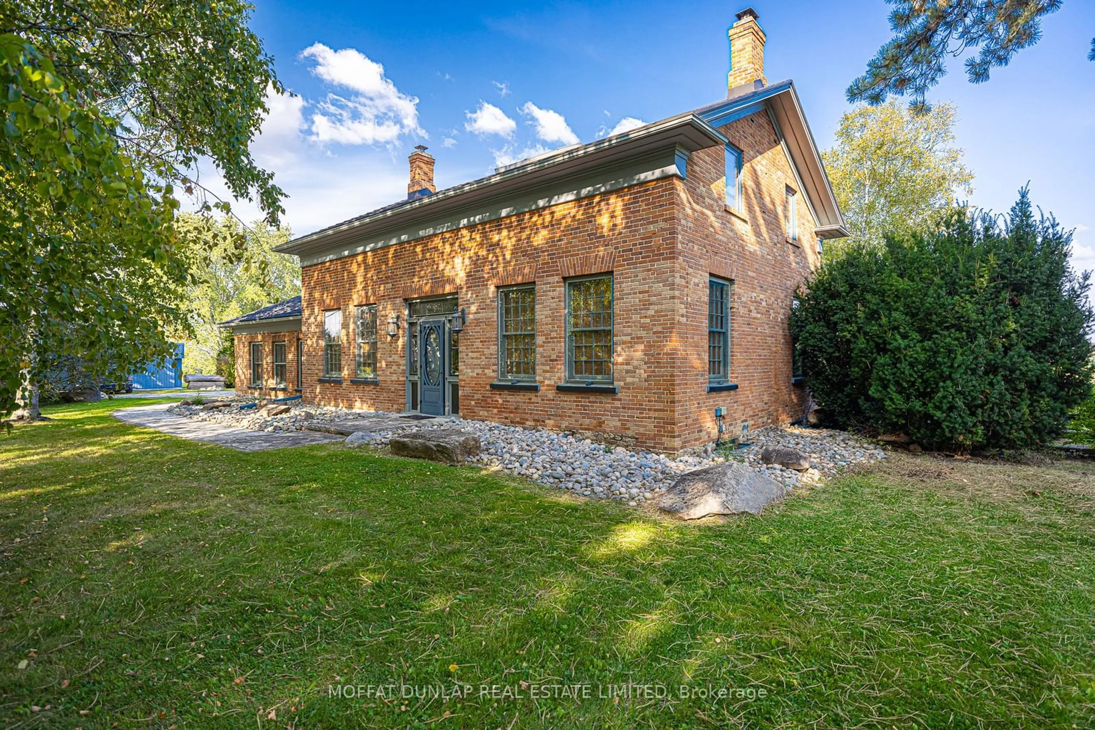Home with brick exterior material for 15625 8th Concession N/A, King Ontario L0G 1T0
