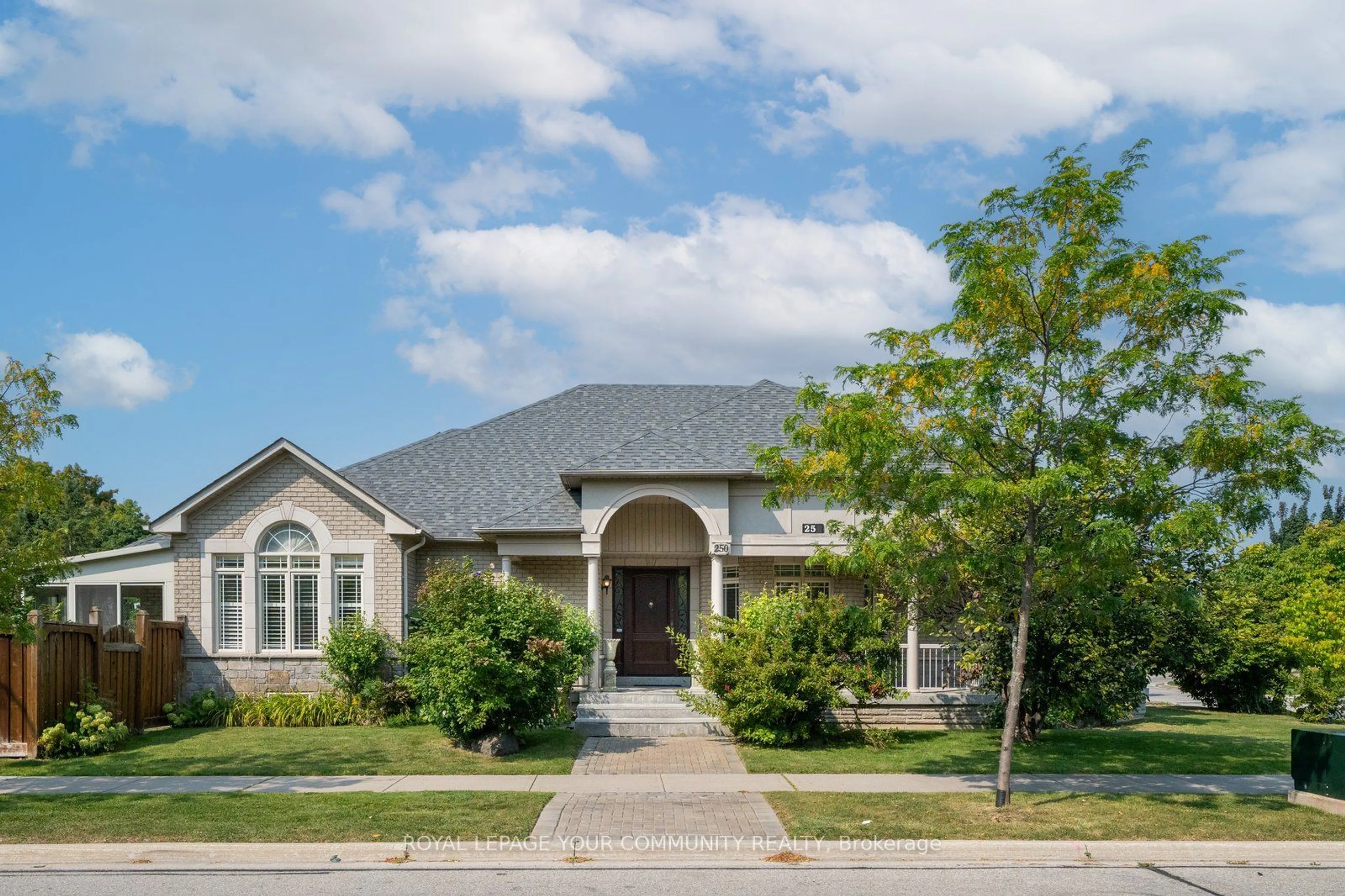 Frontside or backside of a home, the street view for 250 Sunset Rdge, Vaughan Ontario L4H 1Z7