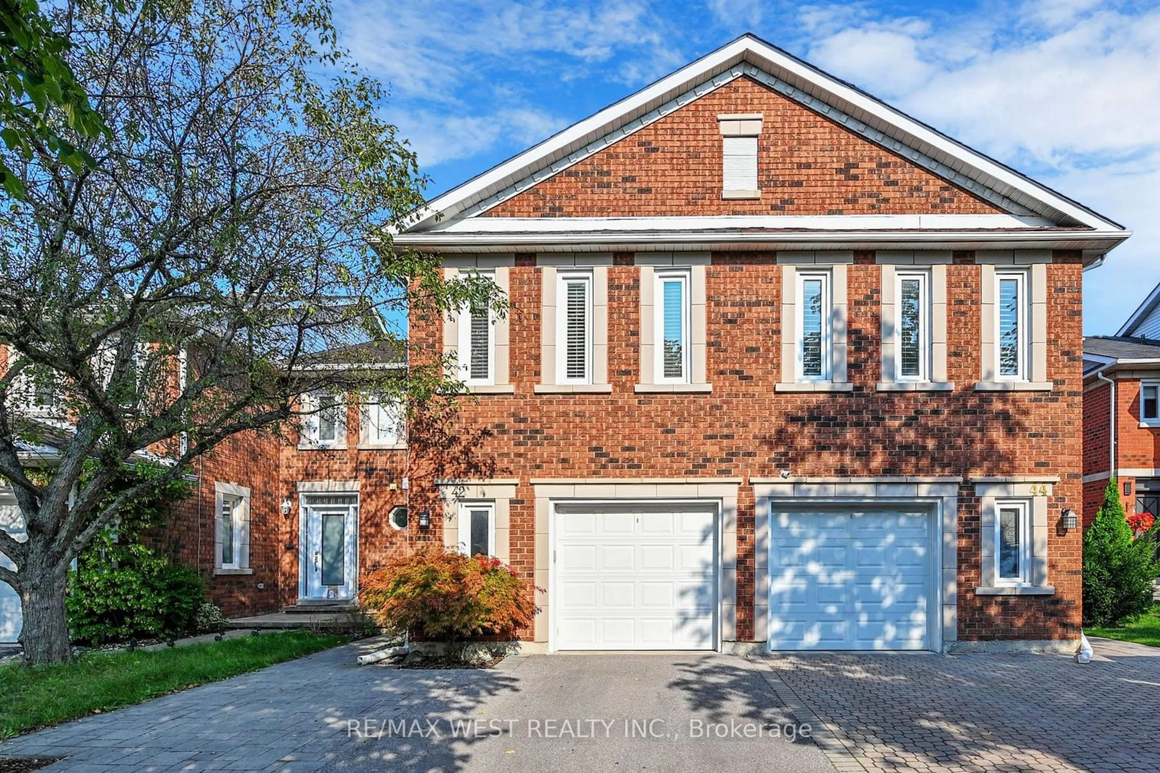 Home with brick exterior material for 42 Brownstone Circ, Vaughan Ontario L4J 7P3