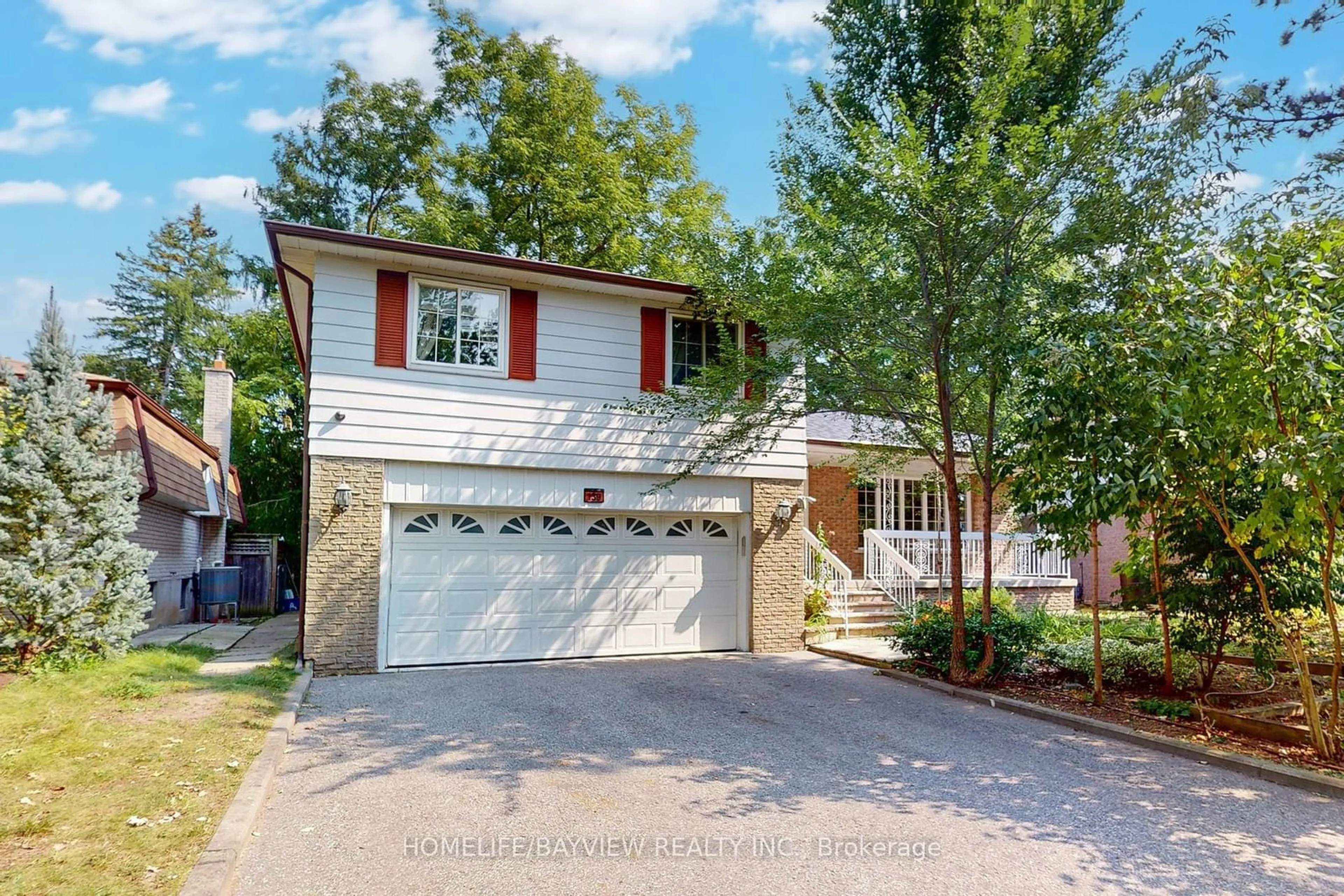 Frontside or backside of a home for 139 Marla Crt, Richmond Hill Ontario L4C 4S1