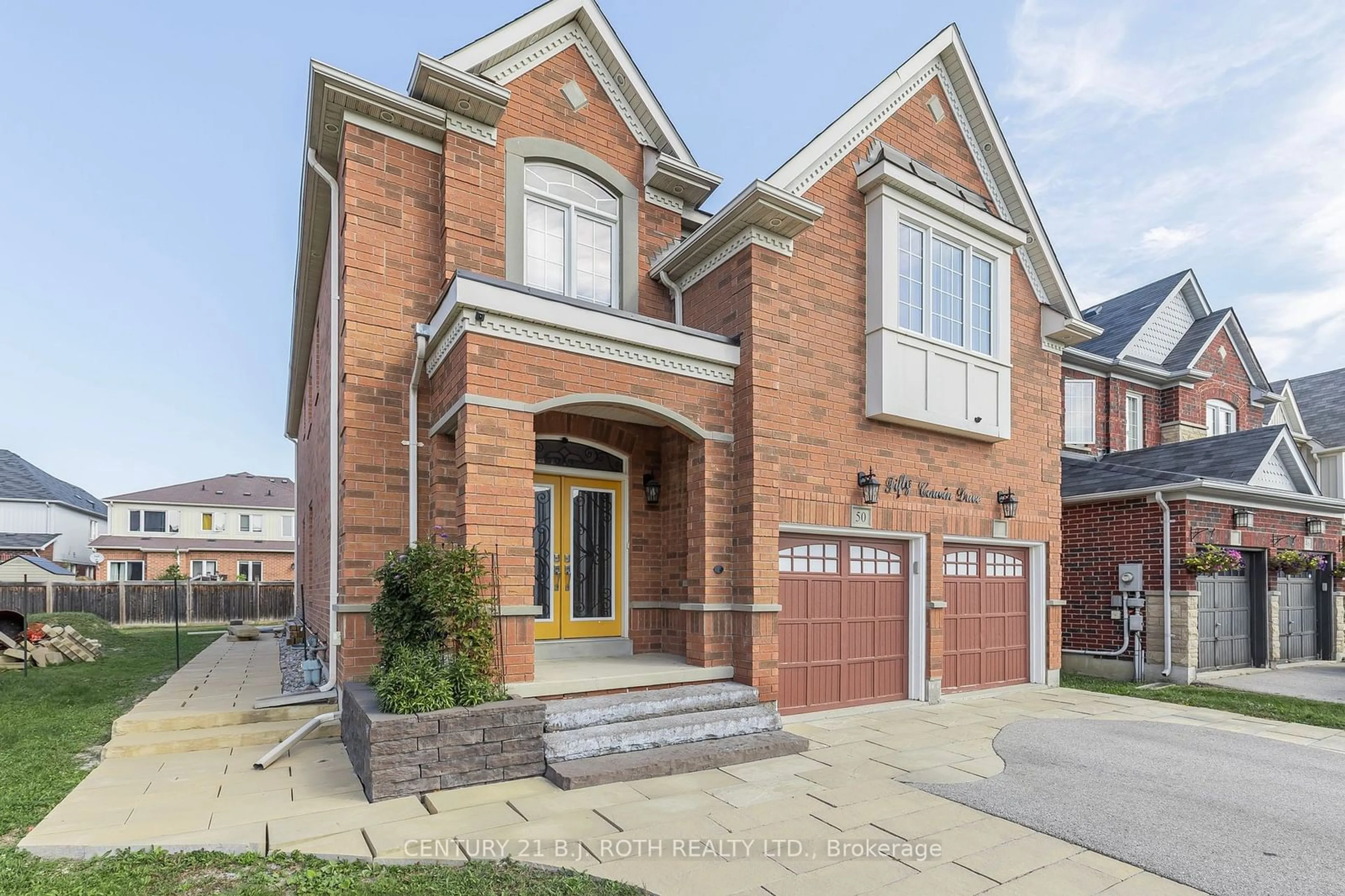 Home with brick exterior material for 50 Corwin Dr, Bradford West Gwillimbury Ontario L3Z 0E4