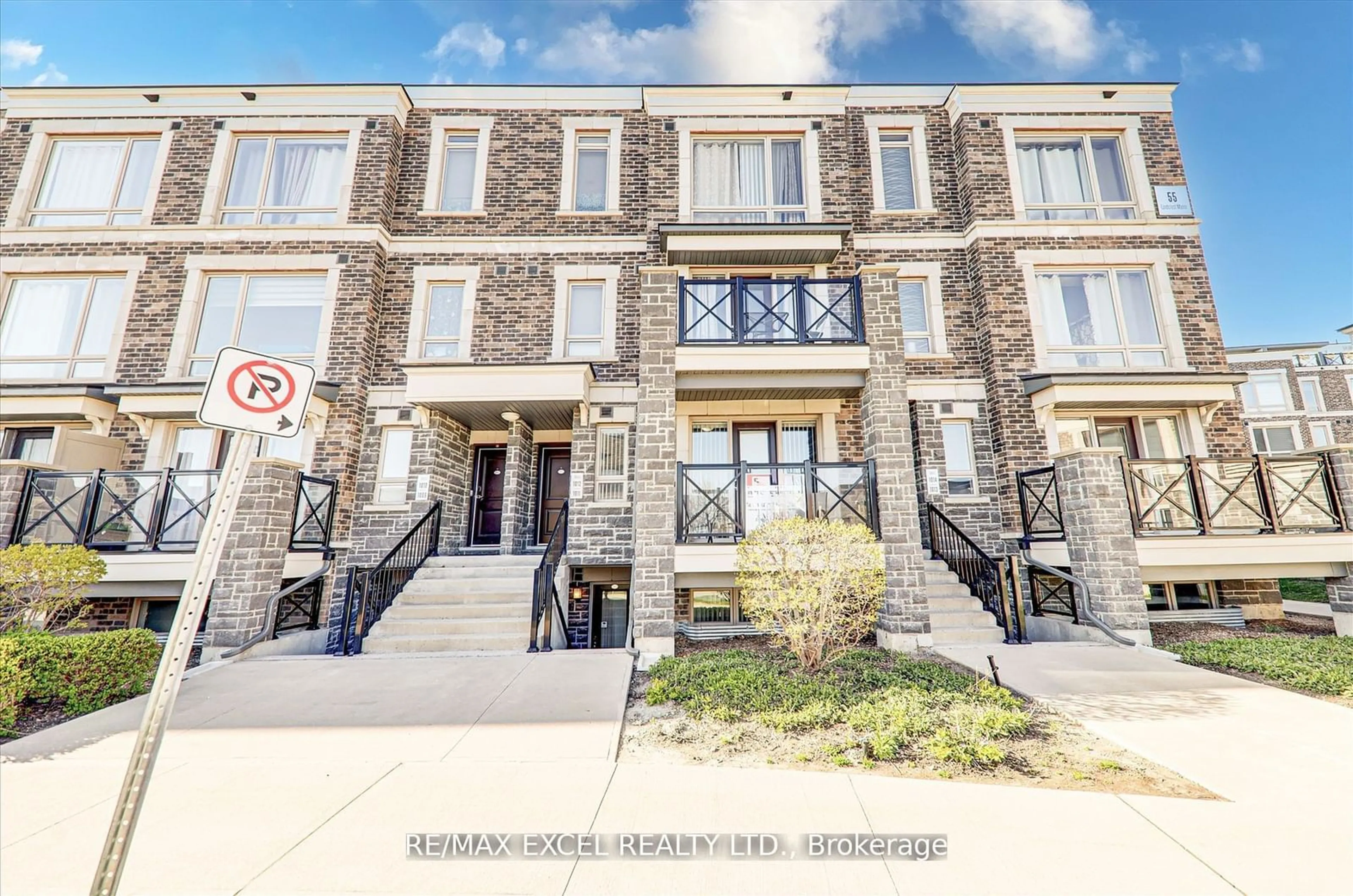 A pic from exterior of the house or condo for 55 Lindcrest Manr #1011, Markham Ontario L6B 1N3