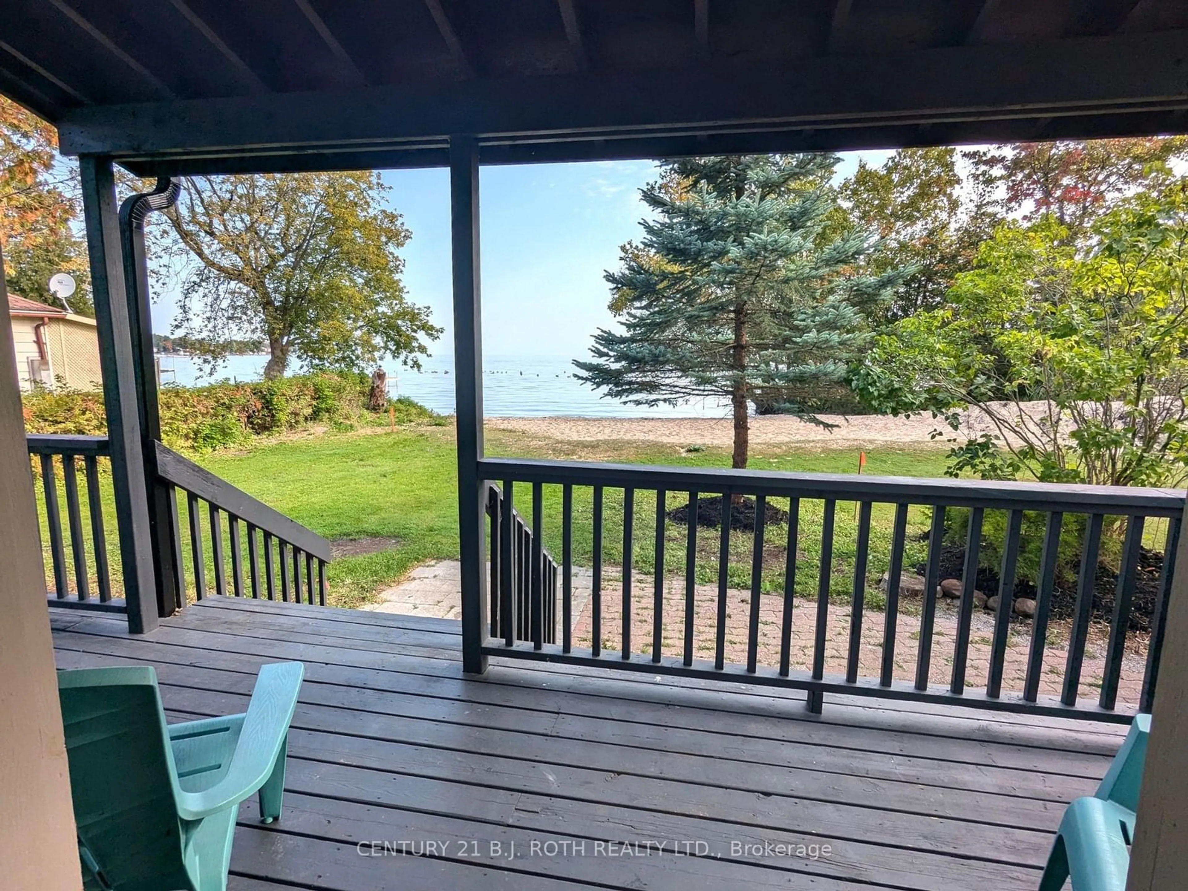 Patio, water/lake/river/ocean view for 1753 Cross St, Innisfil Ontario L9S 4L9