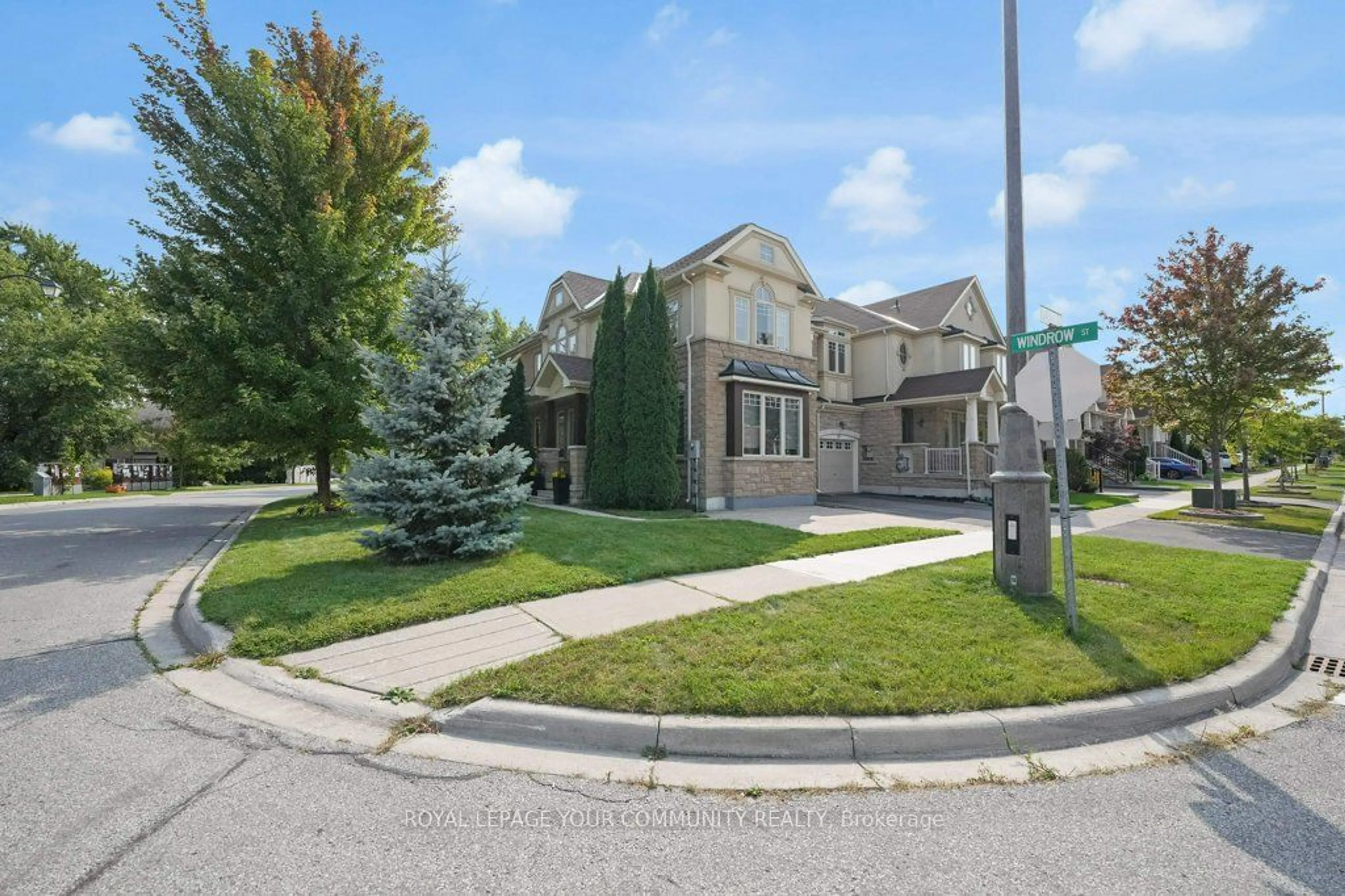 A pic from exterior of the house or condo, the street view for 55 Pexton Ave, Richmond Hill Ontario L4E 4Y4