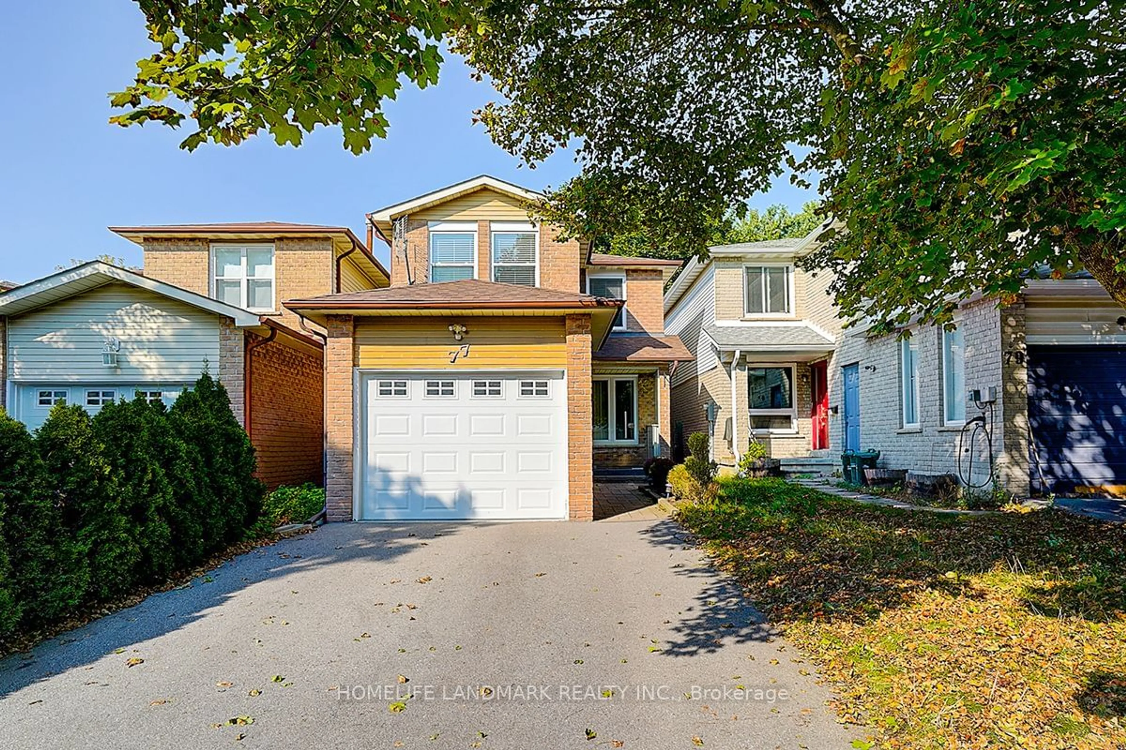 A pic from exterior of the house or condo, the street view for 77 Greenbelt Cres, Richmond Hill Ontario L4C 5S1