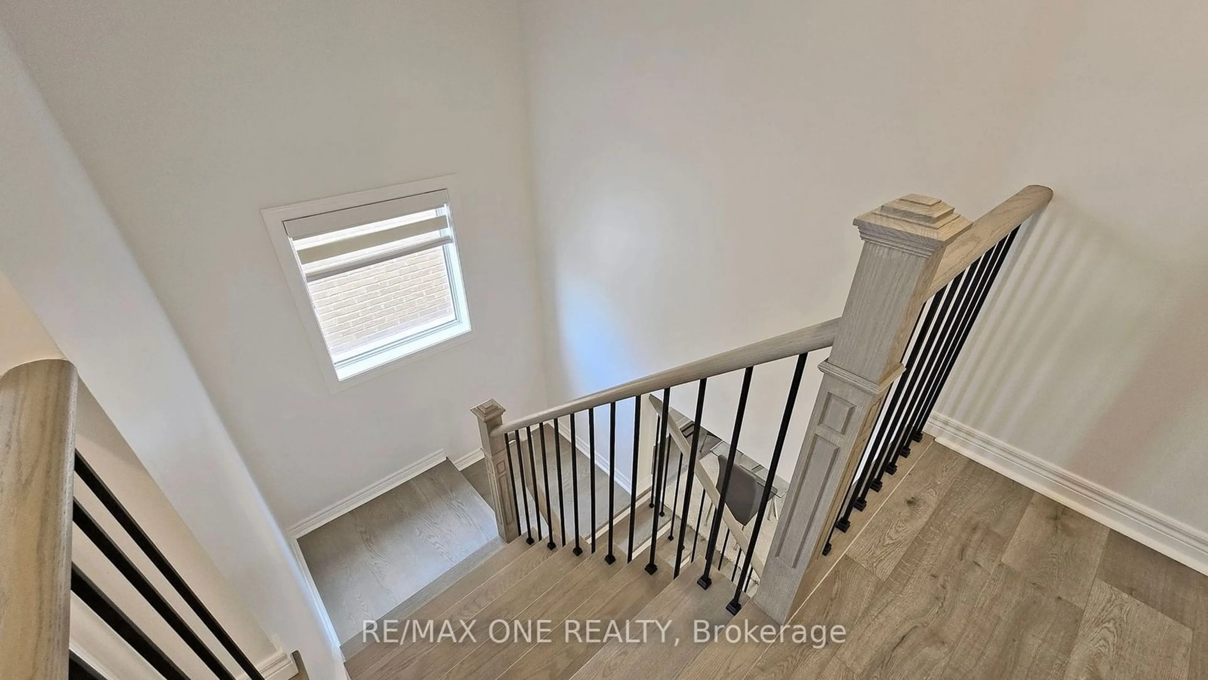 Stairs for 22 Bostock Dr, Georgina Ontario L4P 0C2