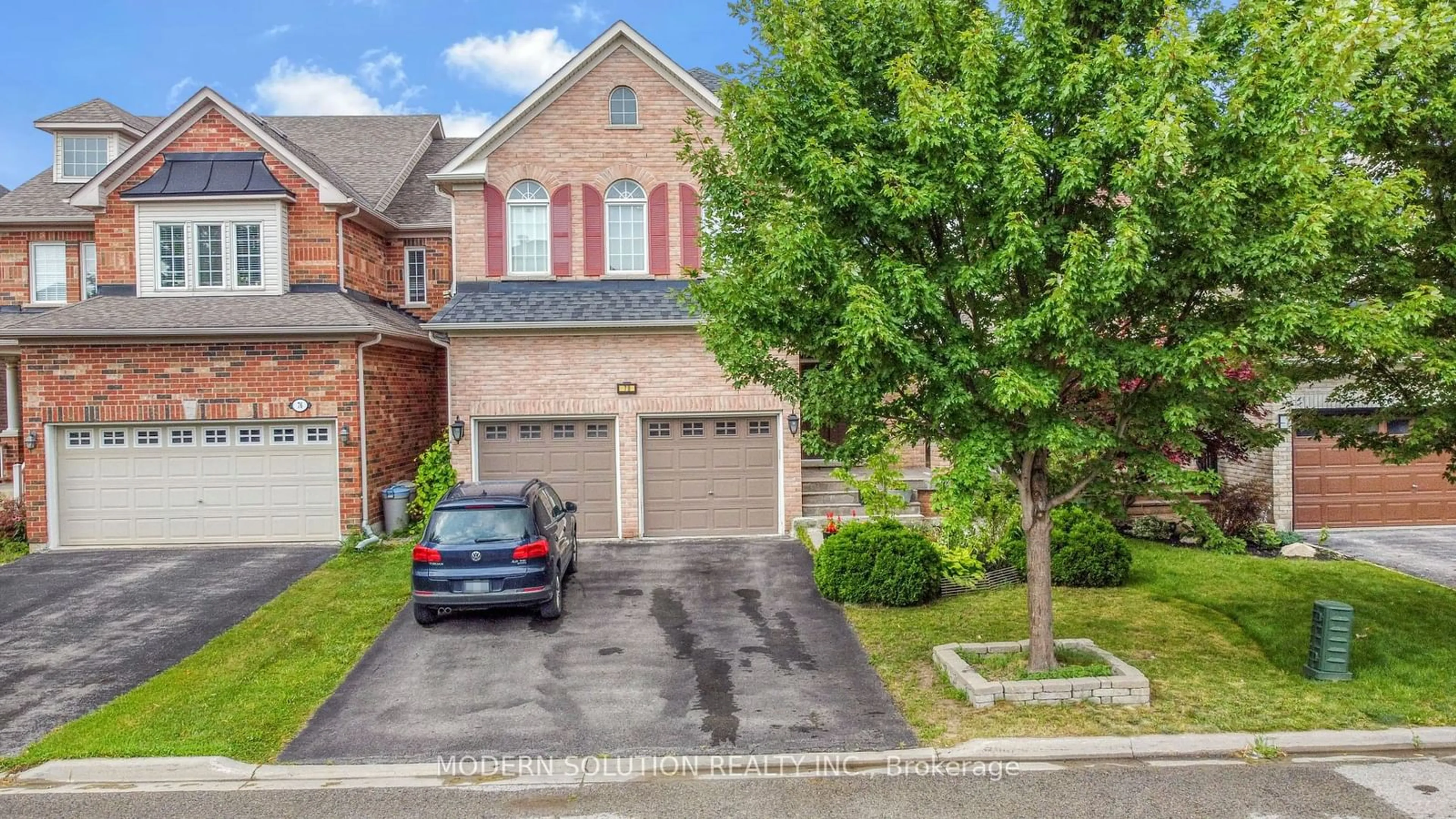 A pic from exterior of the house or condo for 78 Laurier Ave, Richmond Hill Ontario L4E 4P5