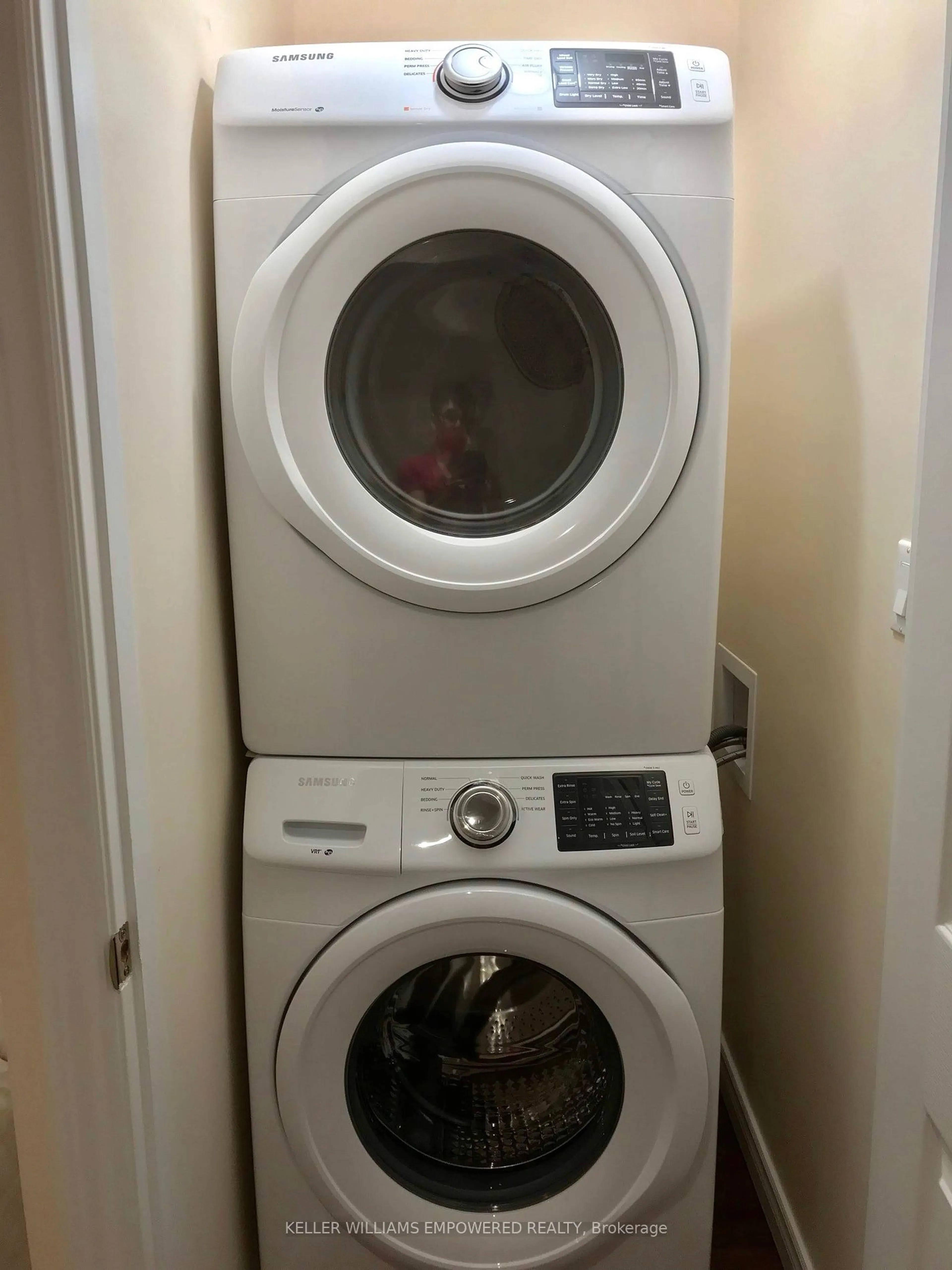 Washer and dryer for 36 Eastdale Cres, Richmond Hill Ontario L4B 3E4