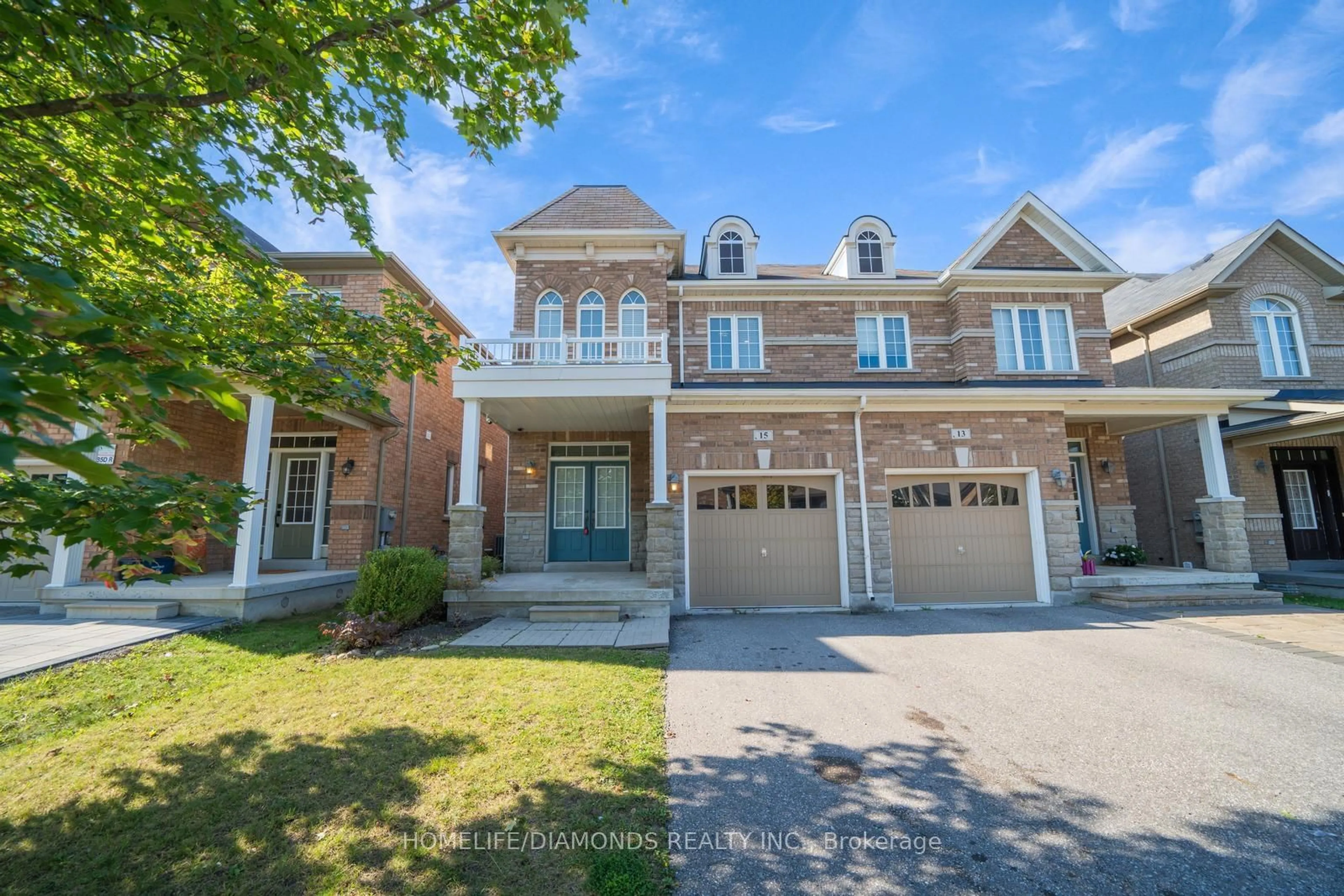 Home with brick exterior material for 15 TURNHOUSE Cres, Markham Ontario L6B 0S5