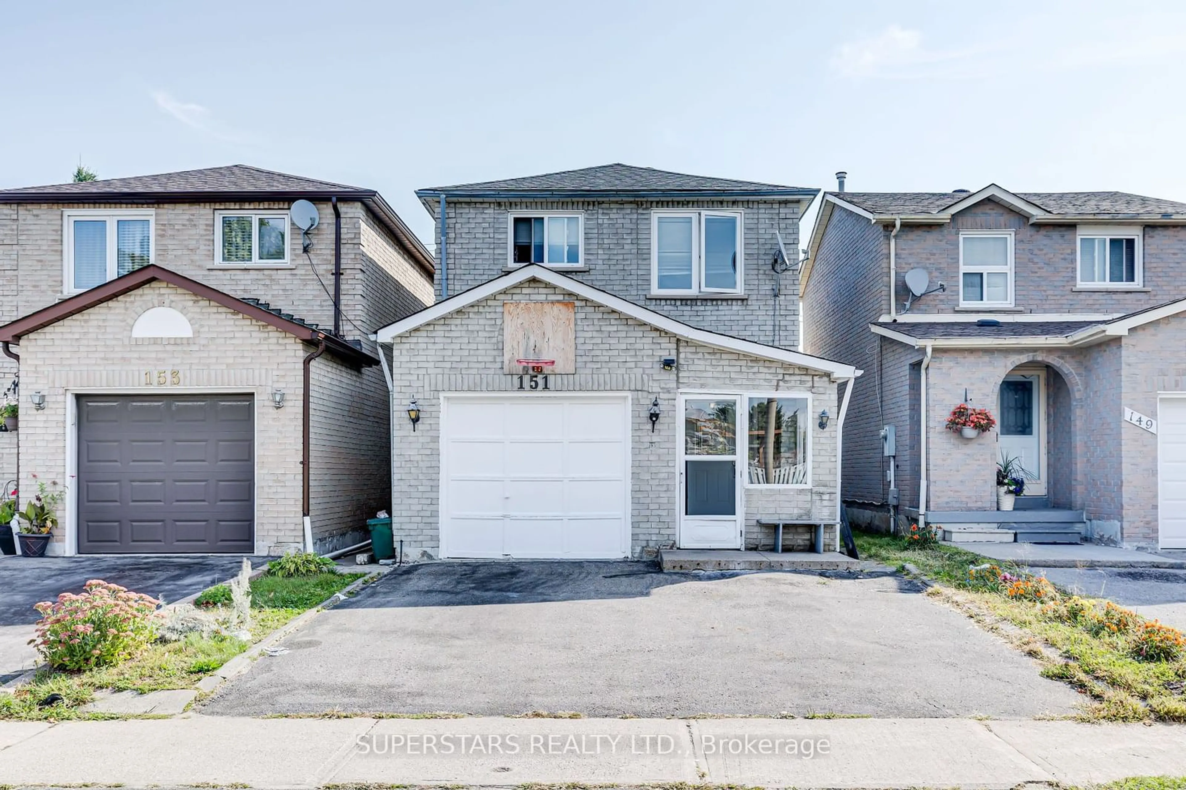 Frontside or backside of a home for 151 Woodhall Rd, Markham Ontario L3S 1M5