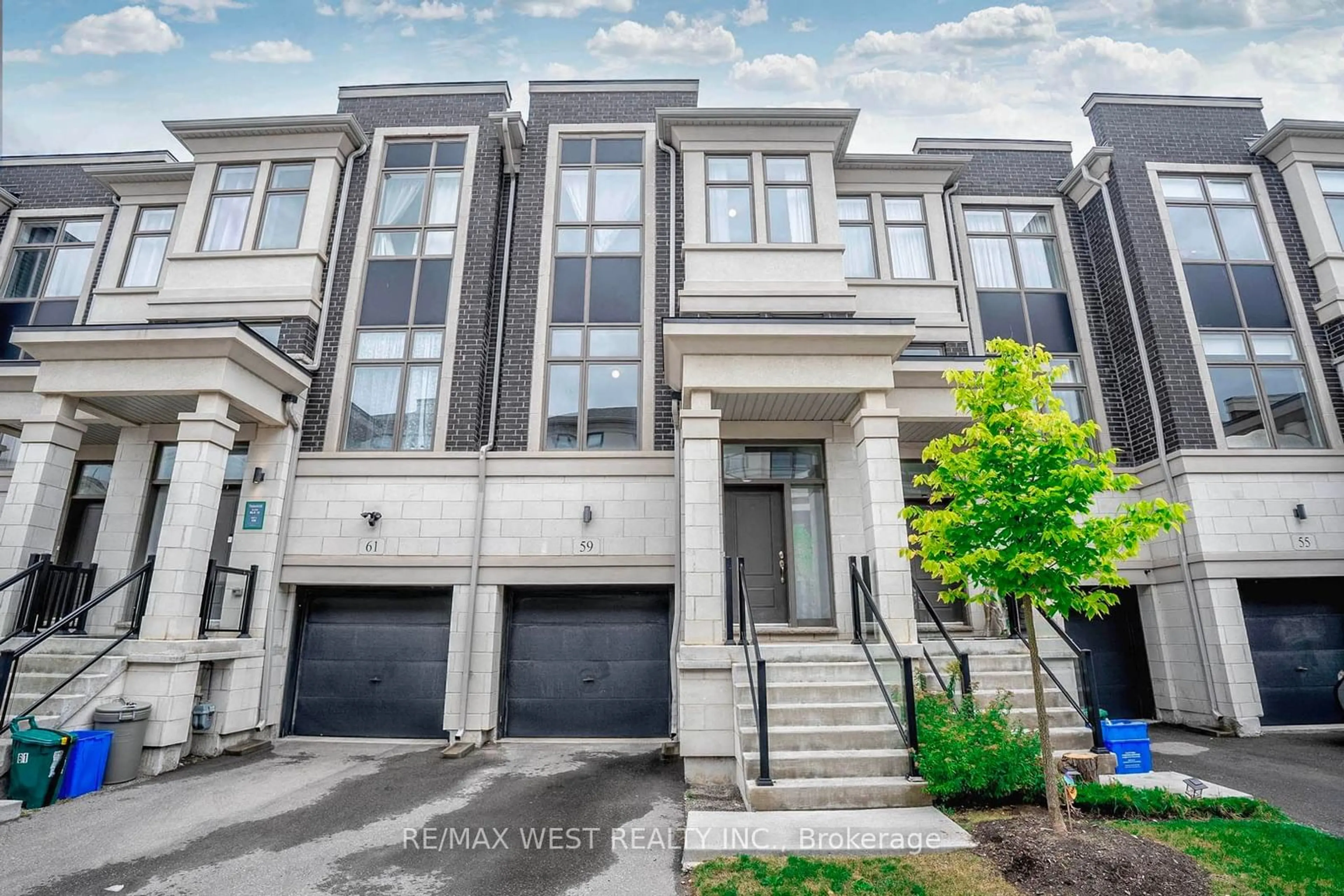 A pic from exterior of the house or condo, the street view for 59 Armillo Pl, Markham Ontario L3P 3J3