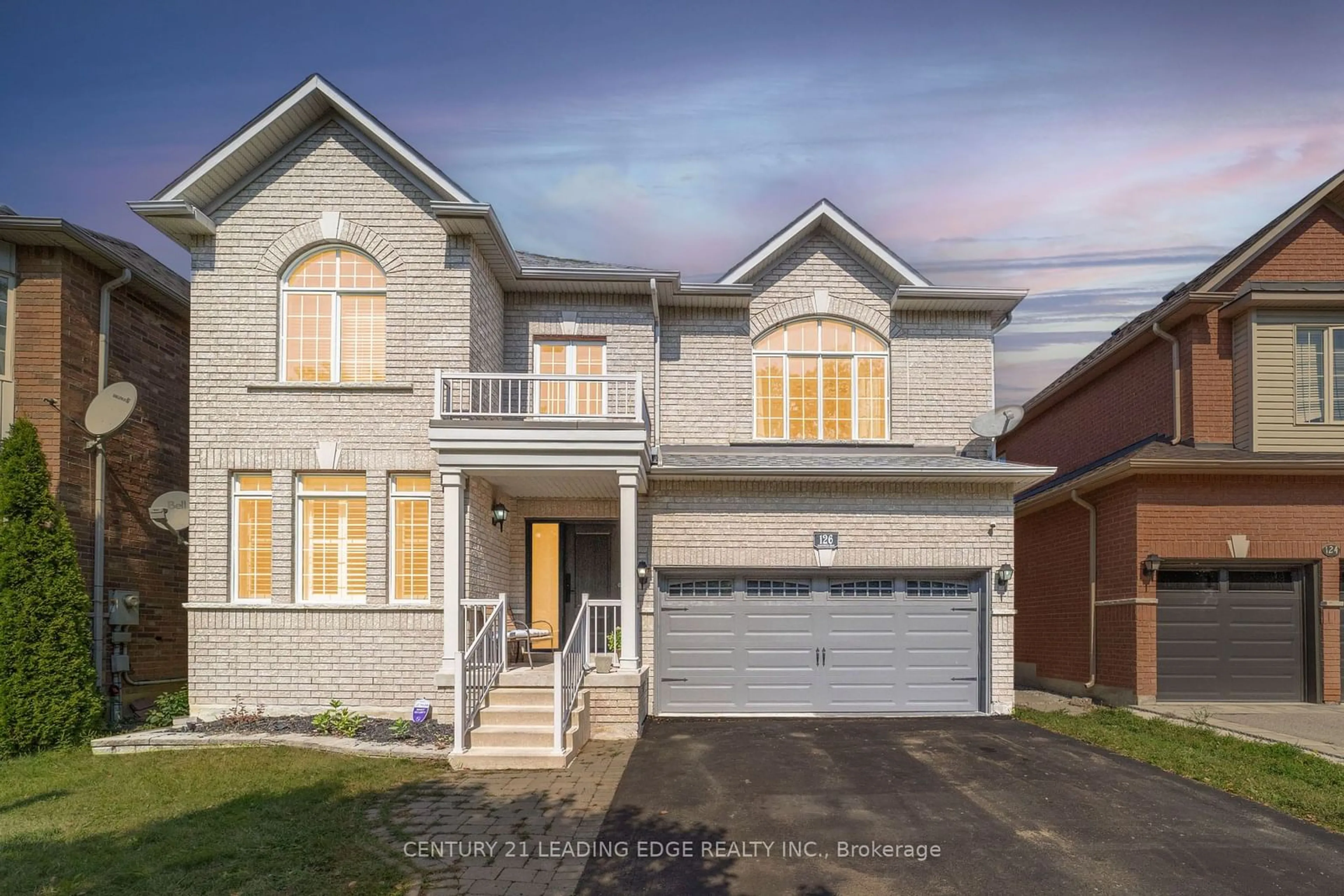 Frontside or backside of a home for 126 DERRYWOOD Dr, Vaughan Ontario L4K 5S4