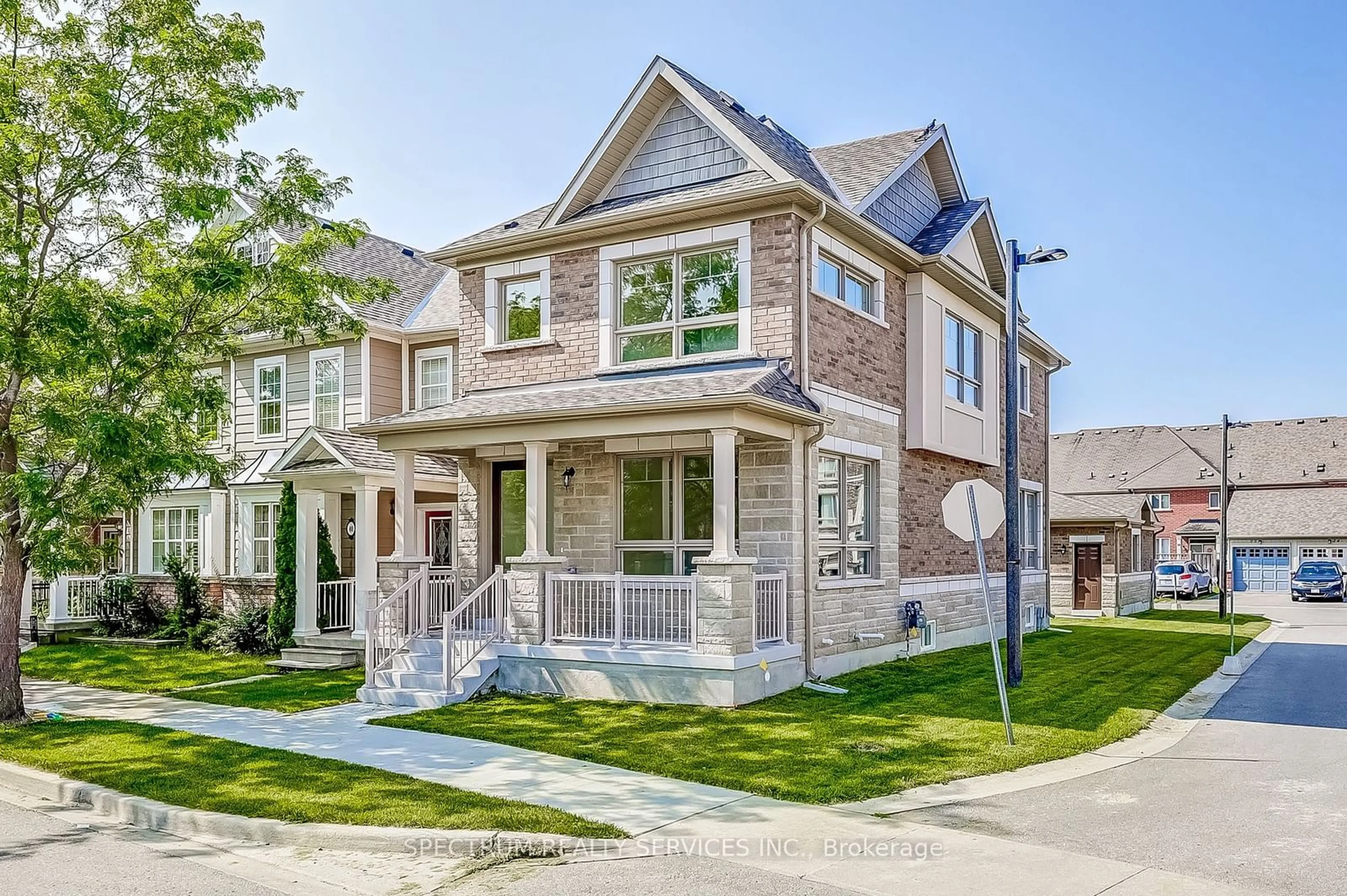 Frontside or backside of a home for 42 The Barley Lea St, Markham Ontario