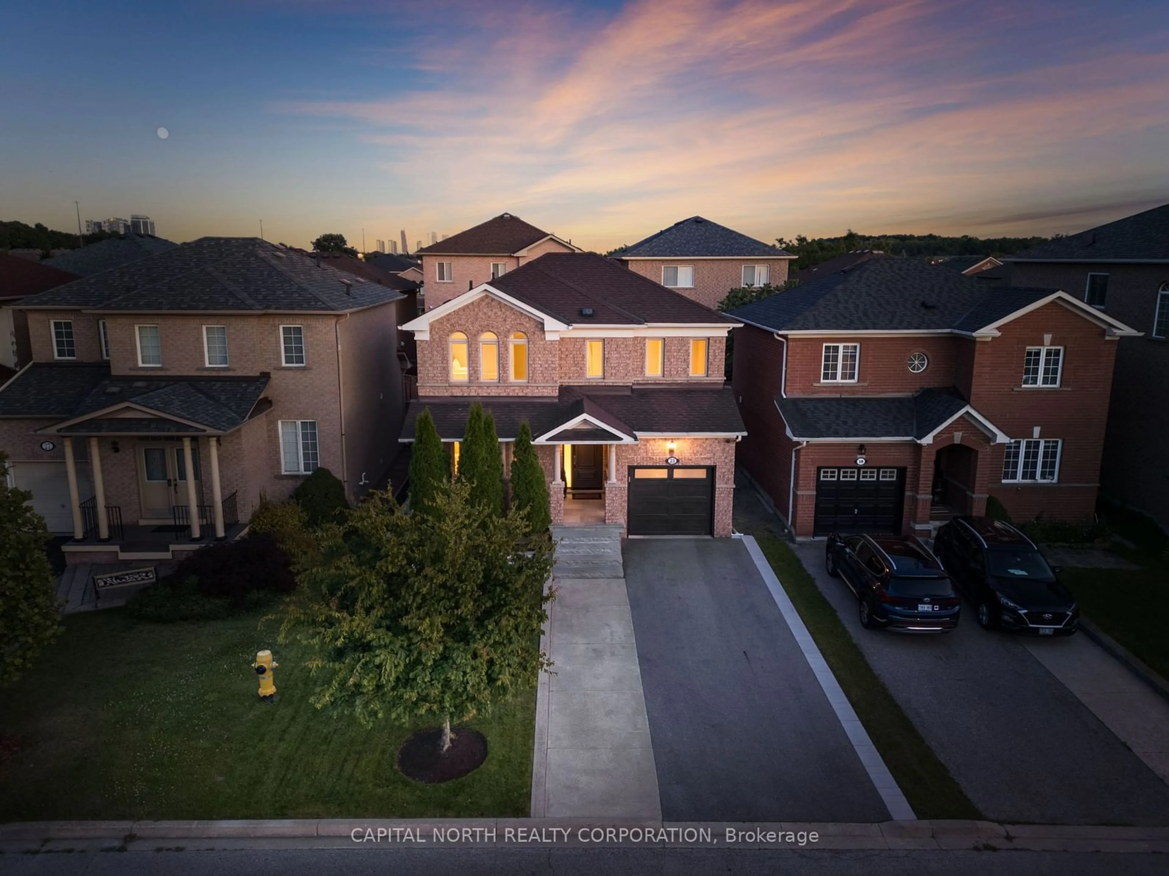 Frontside or backside of a home for 23 Redfinch Cres, Vaughan Ontario L4H 2C5