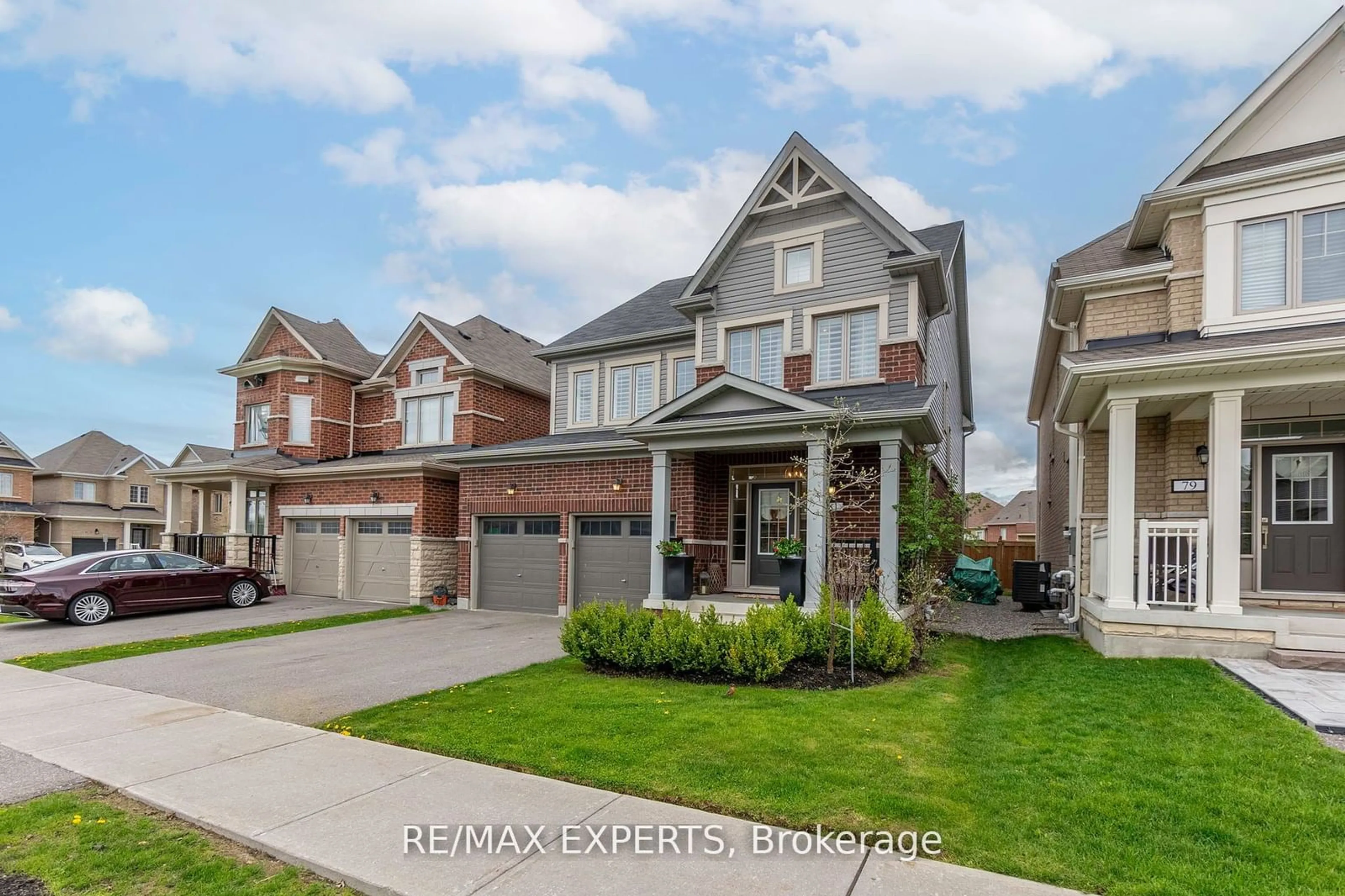 Frontside or backside of a home, the street view for 81 Pridham Pl, New Tecumseth Ontario L0G 1W0