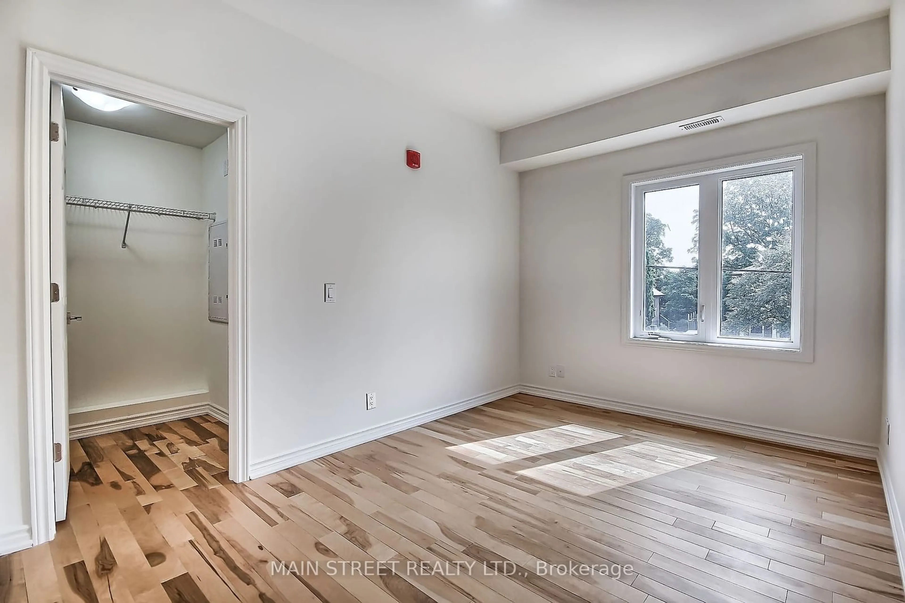 A pic of a room, wood floors for 128 Barrie St #101, Bradford West Gwillimbury Ontario L3Z 1L1