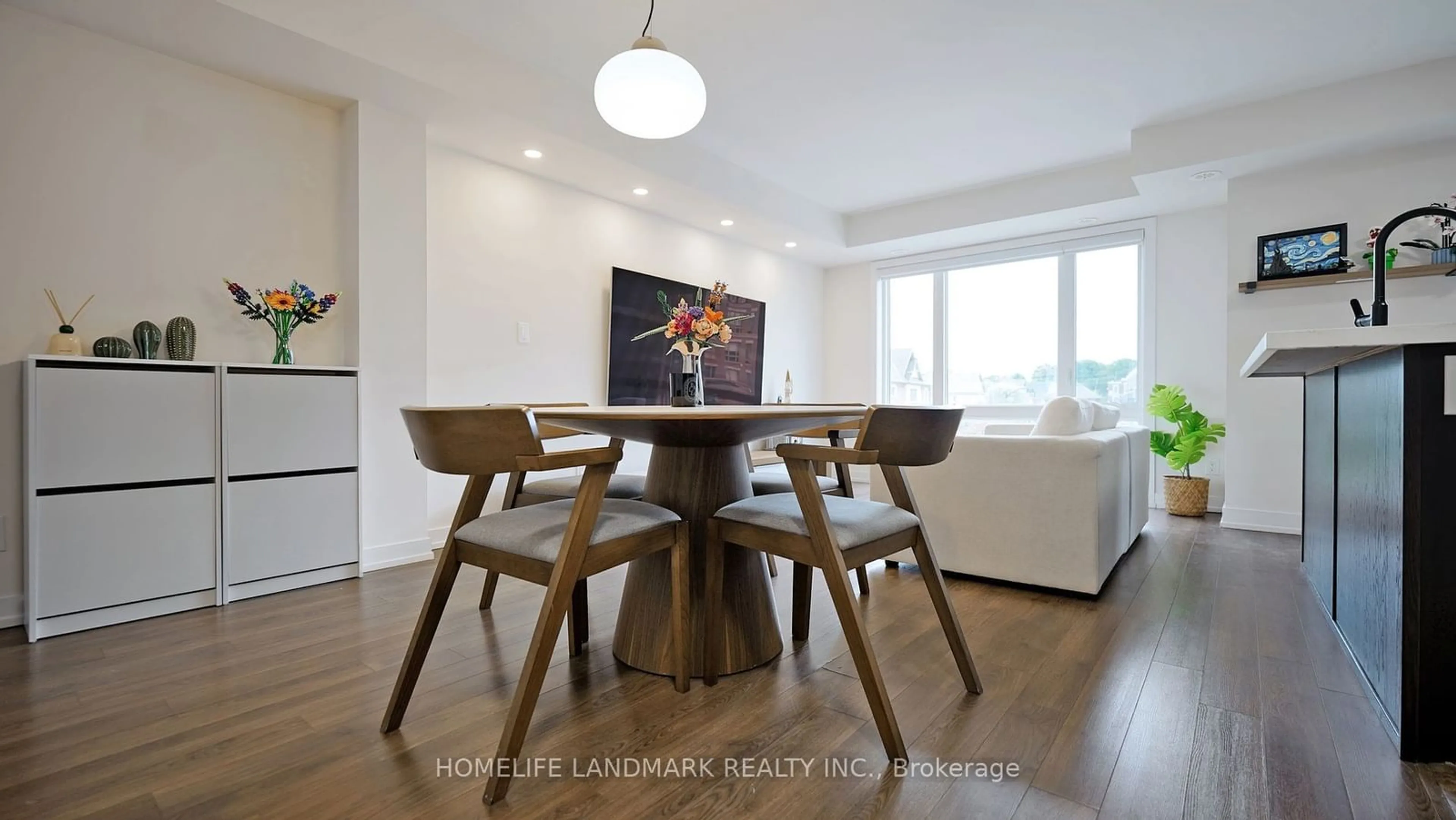 Dining room for 2 Blanche Lane #916, Markham Ontario L6B 1N3