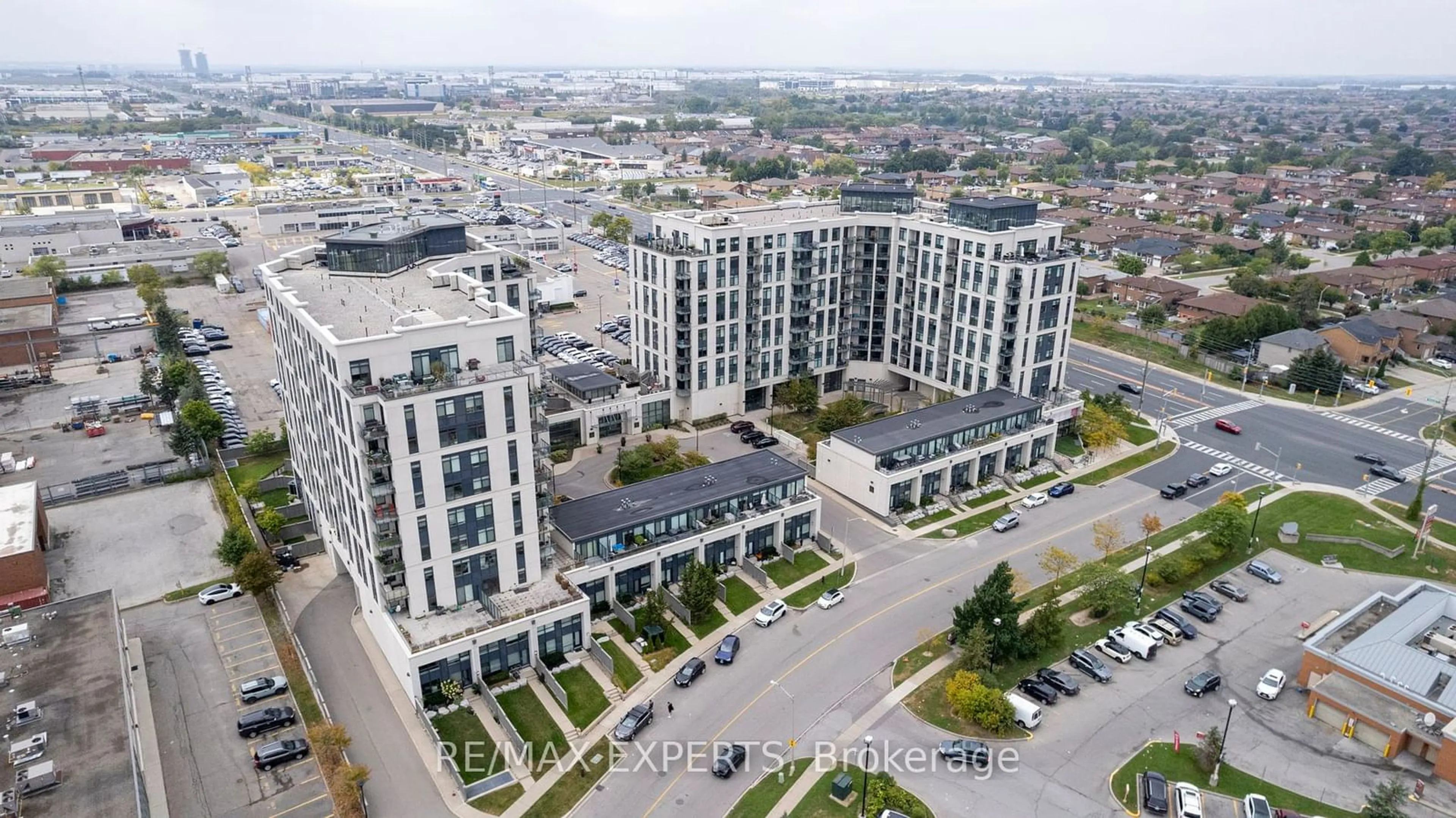 A pic from exterior of the house or condo for 24 Woodstream Blvd #102, Vaughan Ontario L4L 8C4