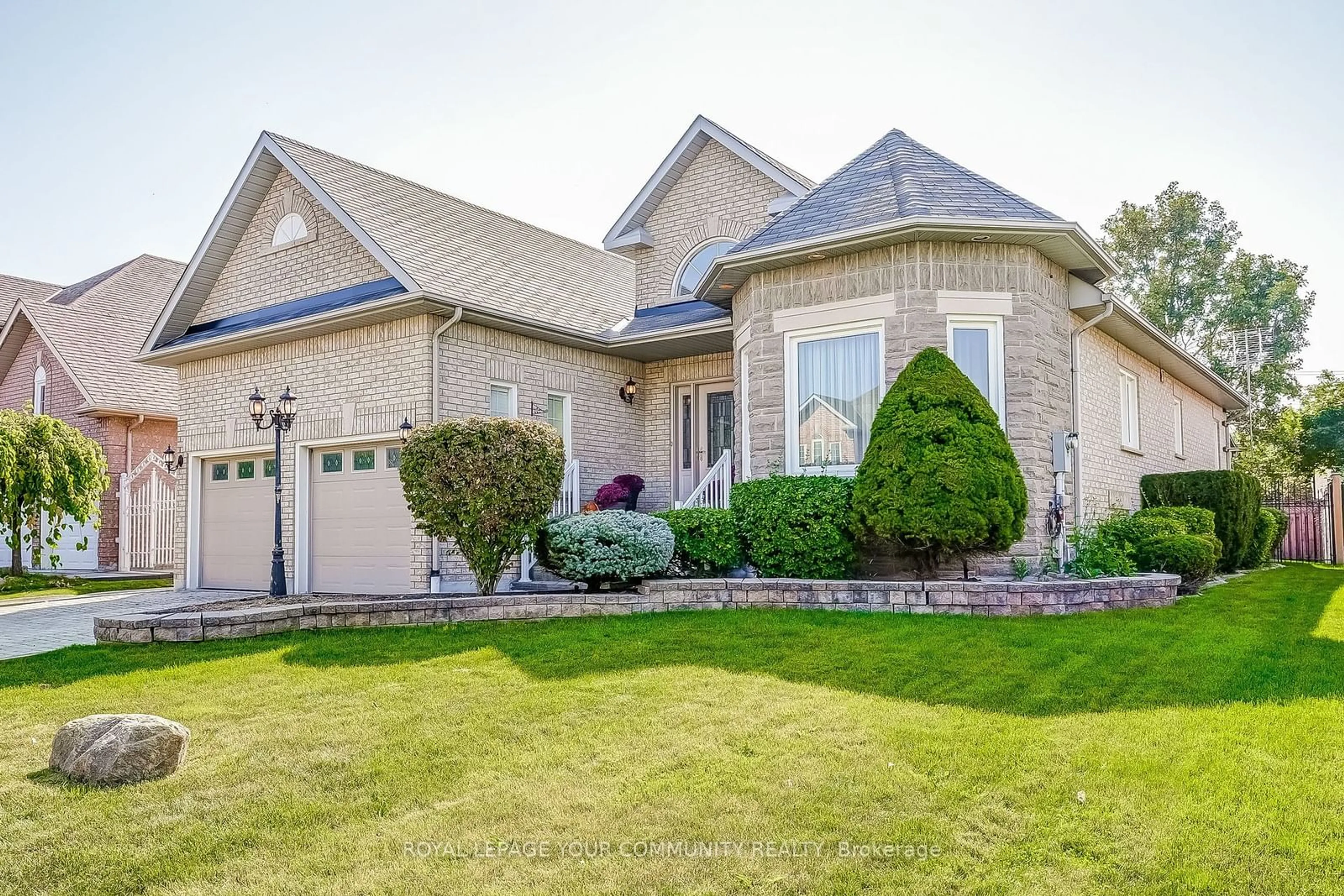 Frontside or backside of a home for 51 Fletcher Dr, Vaughan Ontario L6A 2G7