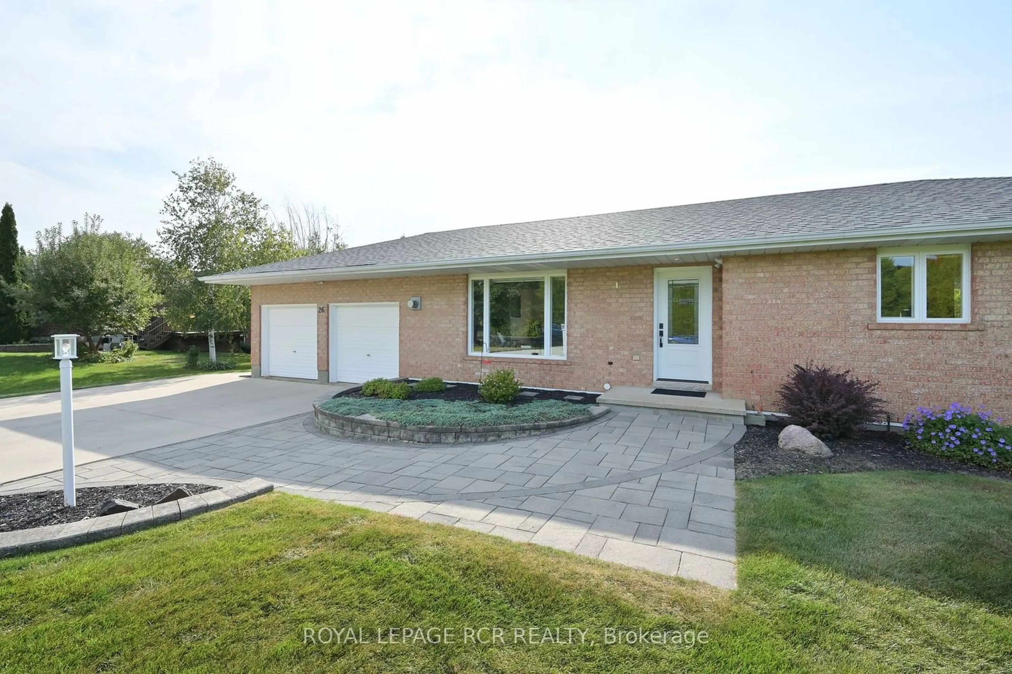 Home with brick exterior material for 26 Catherine St, Adjala-Tosorontio Ontario L0G 1L0