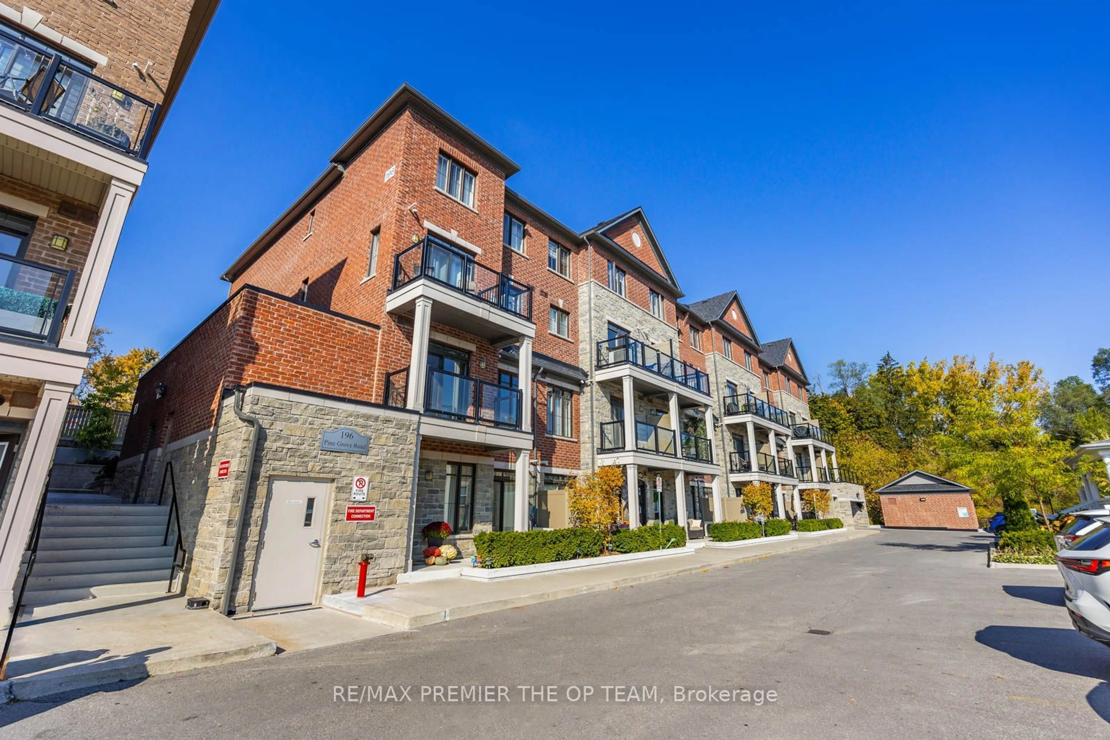 A pic from exterior of the house or condo, the street view for 196 Pine Grove Rd #17, Vaughan Ontario L4L 0H8