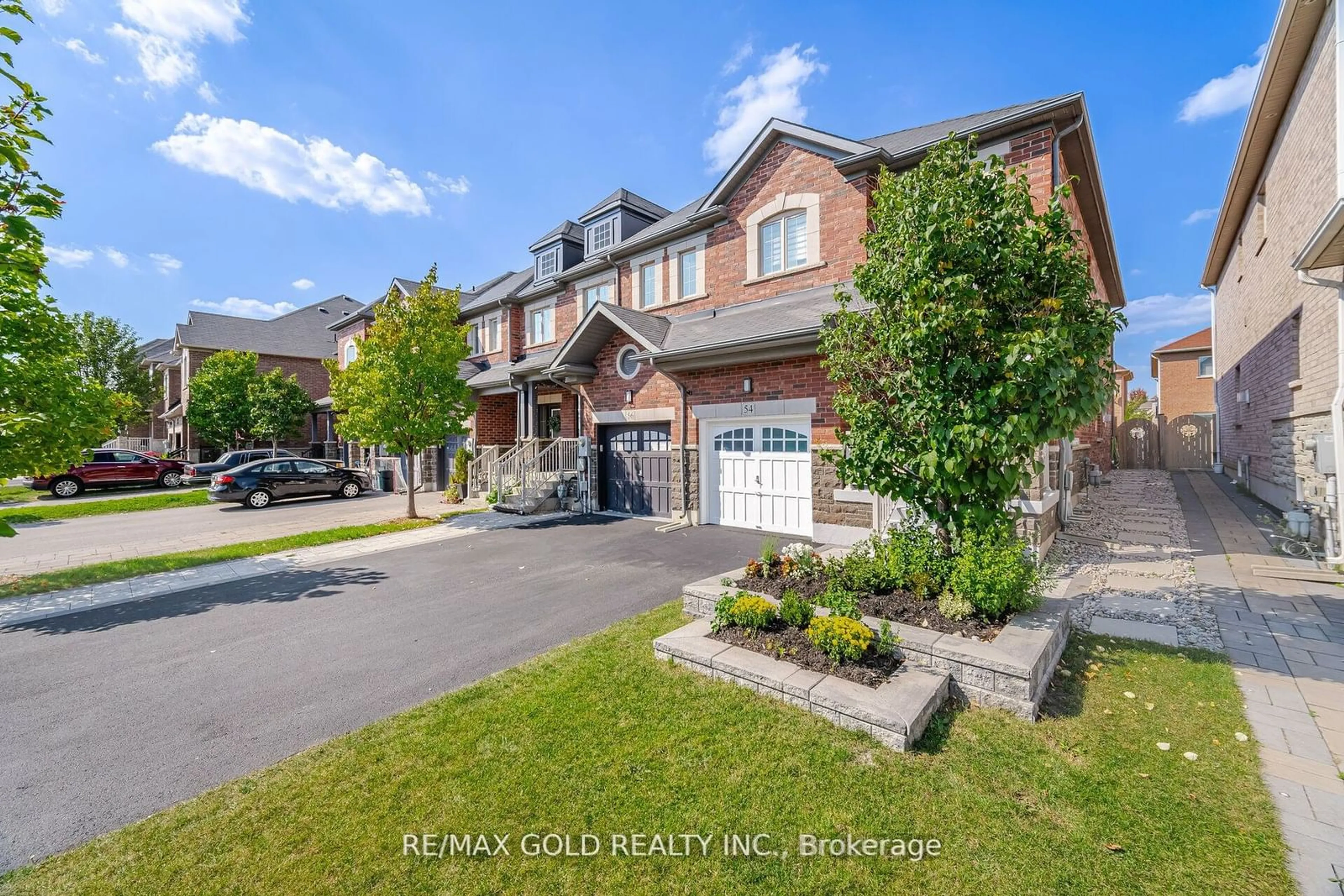 Frontside or backside of a home, the street view for 54 Zachary Pl, Vaughan Ontario L4H 3S4